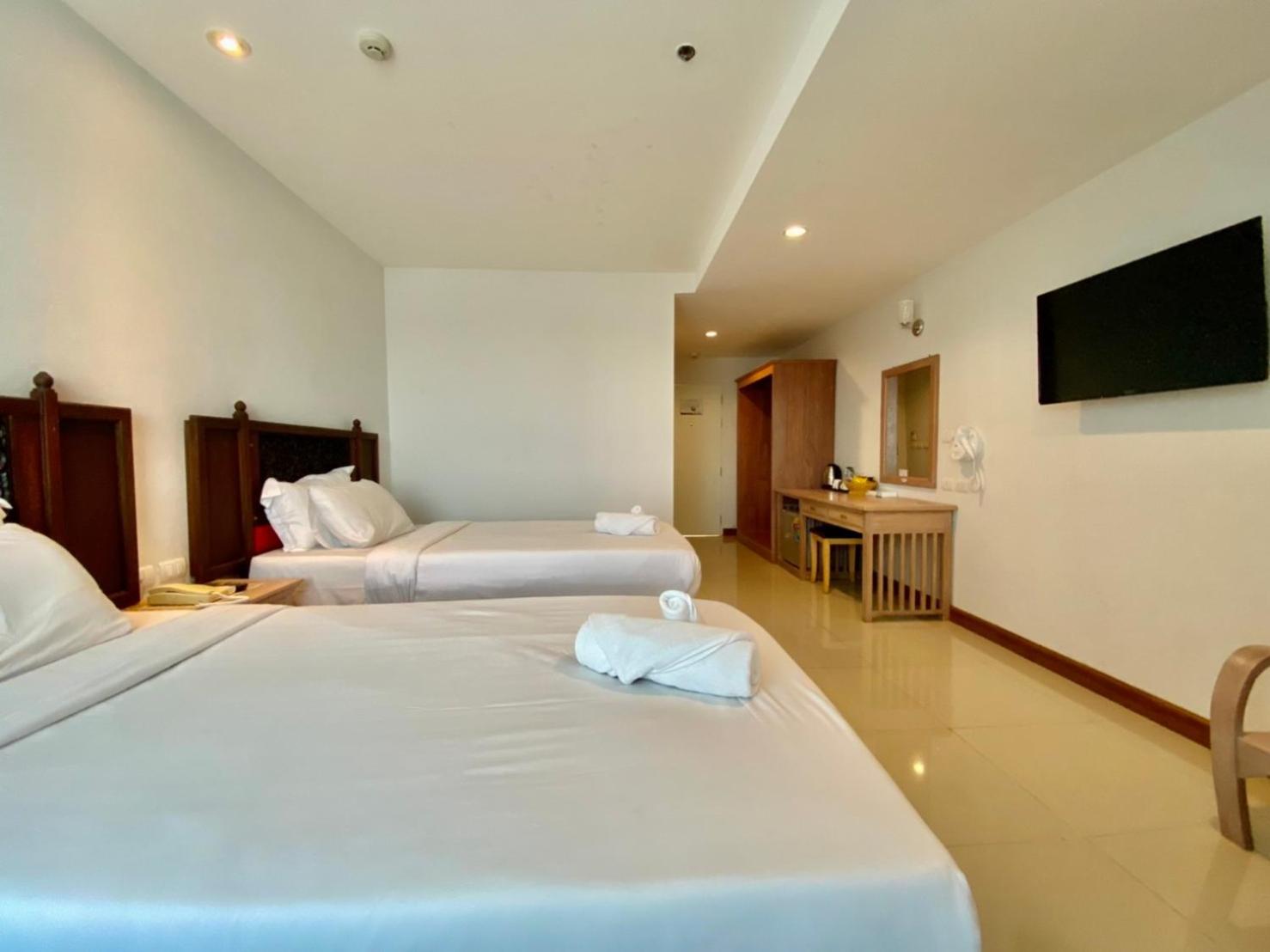 Superior Double or Twin Room - Photo 20