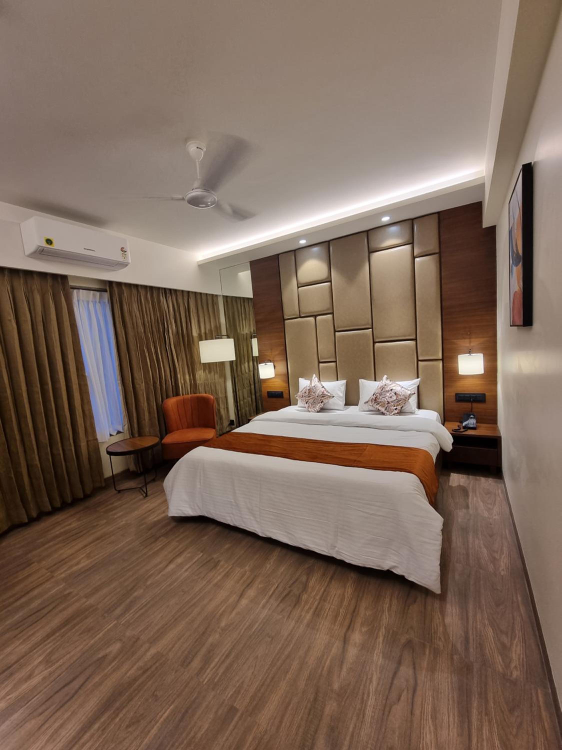 Large Double or Twin Room - Photo 9