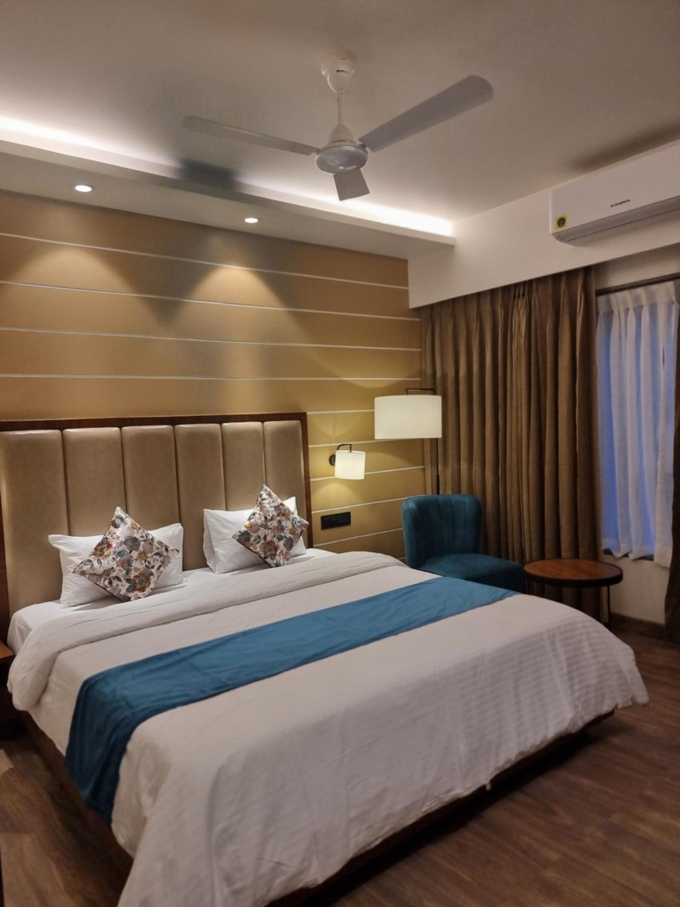 Large Double or Twin Room - Photo 5