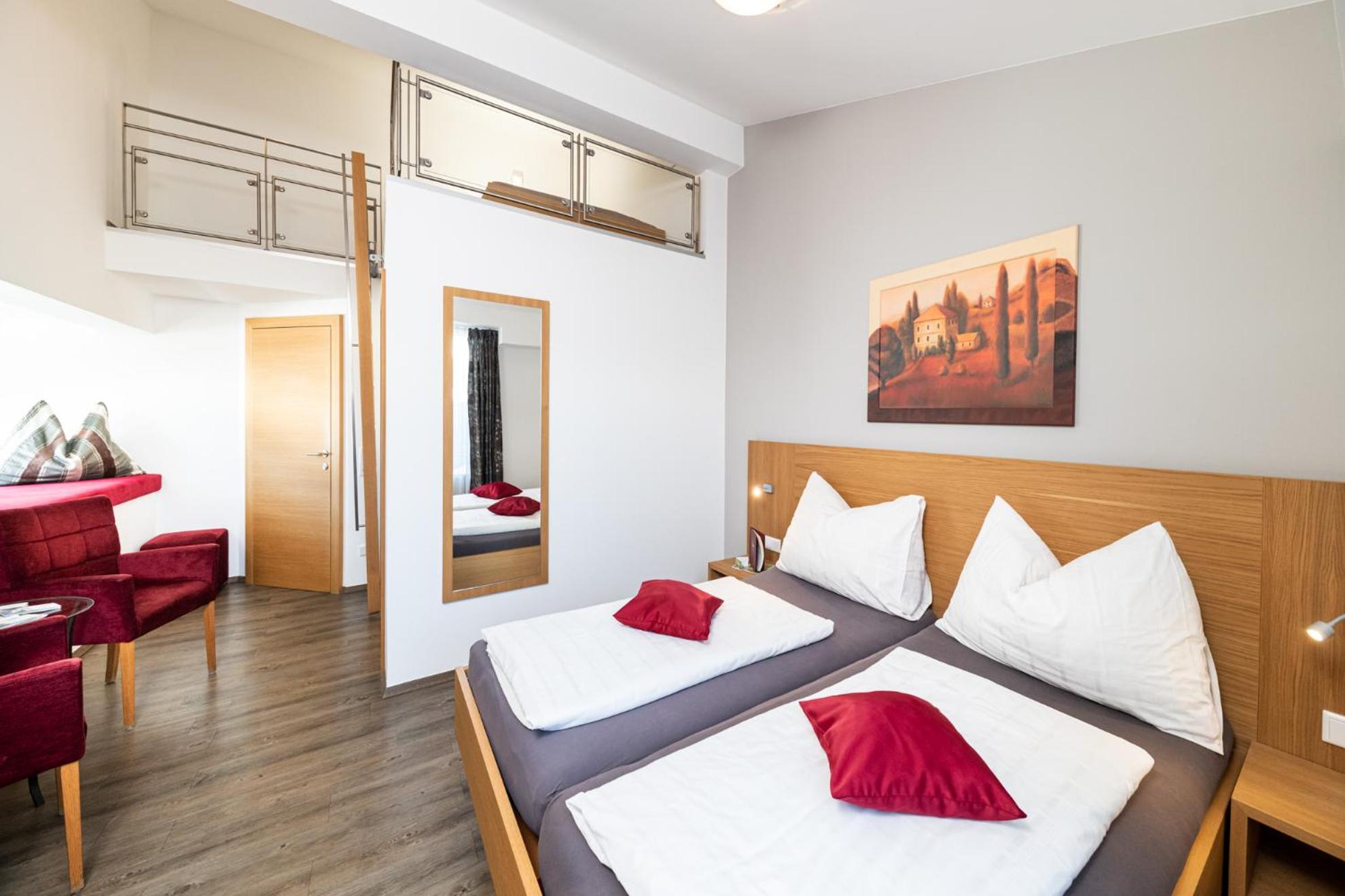 Duplex Room - Photo 6