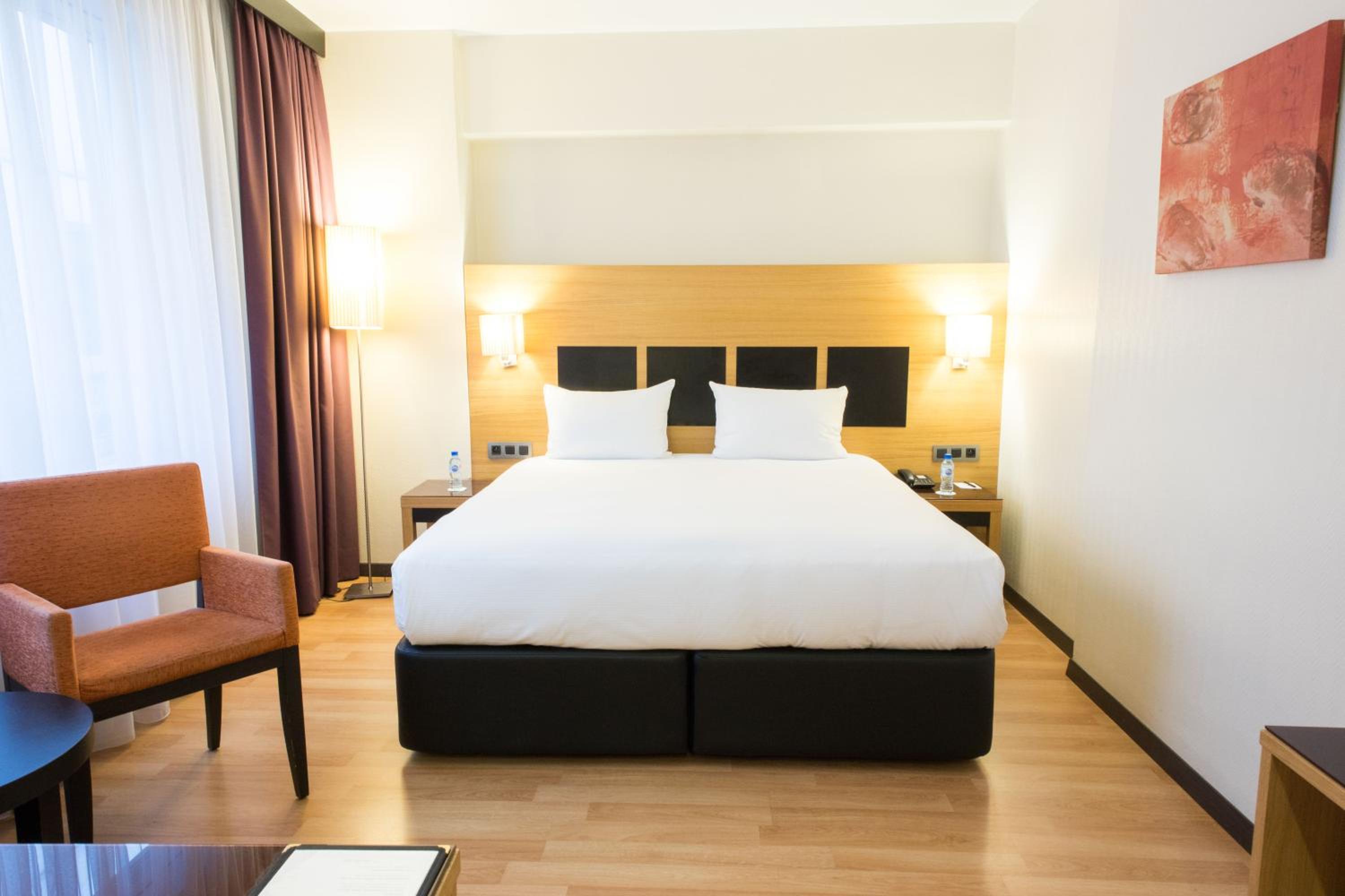 Double Room - Photo 5