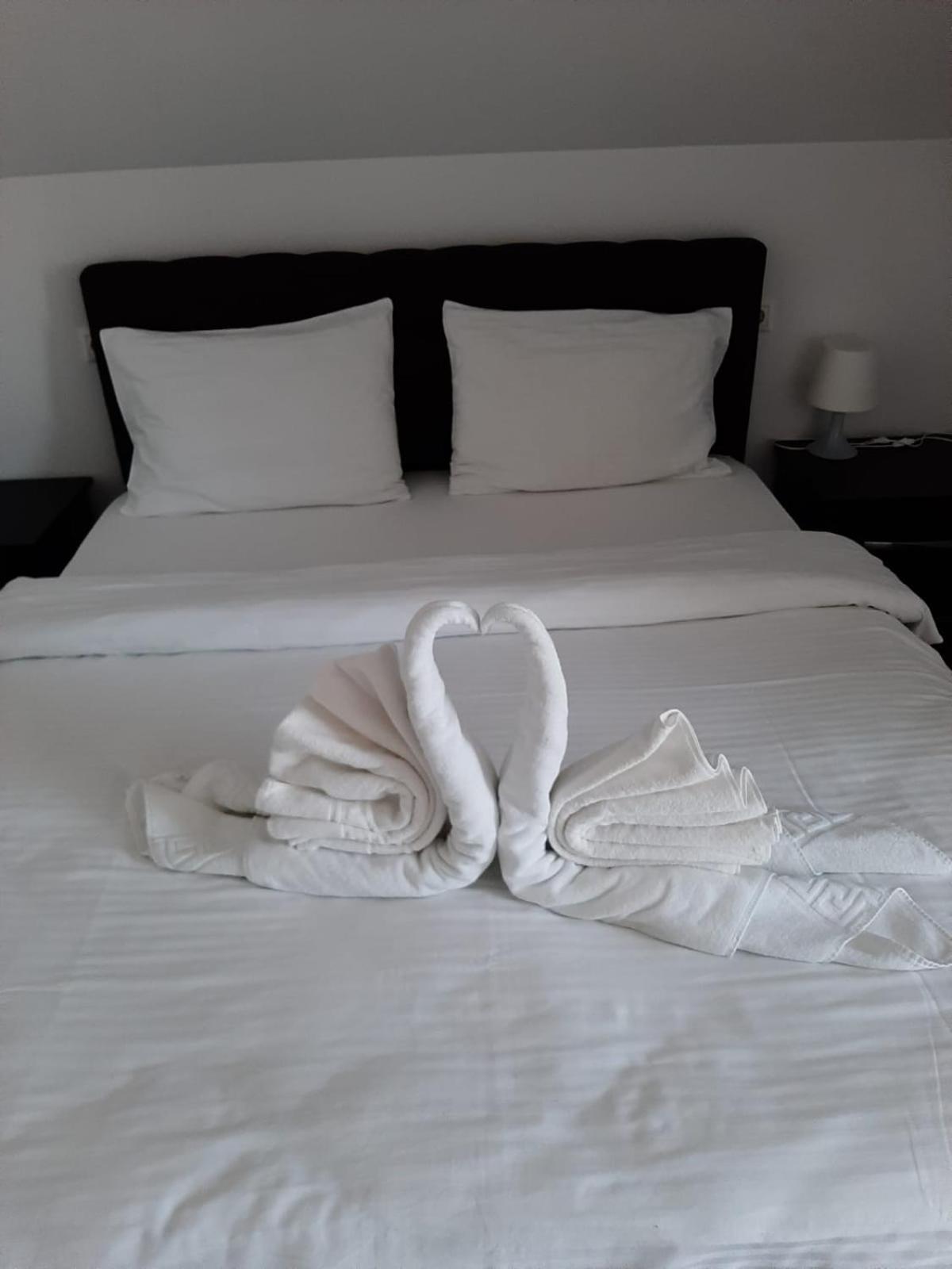 Double Room with Private Bathroom photo 1
