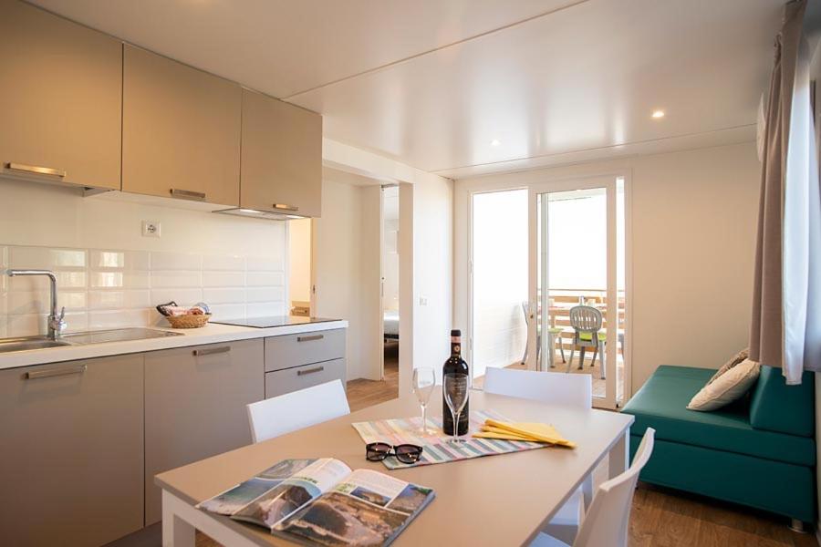 Mobile Home Living - Photo 13