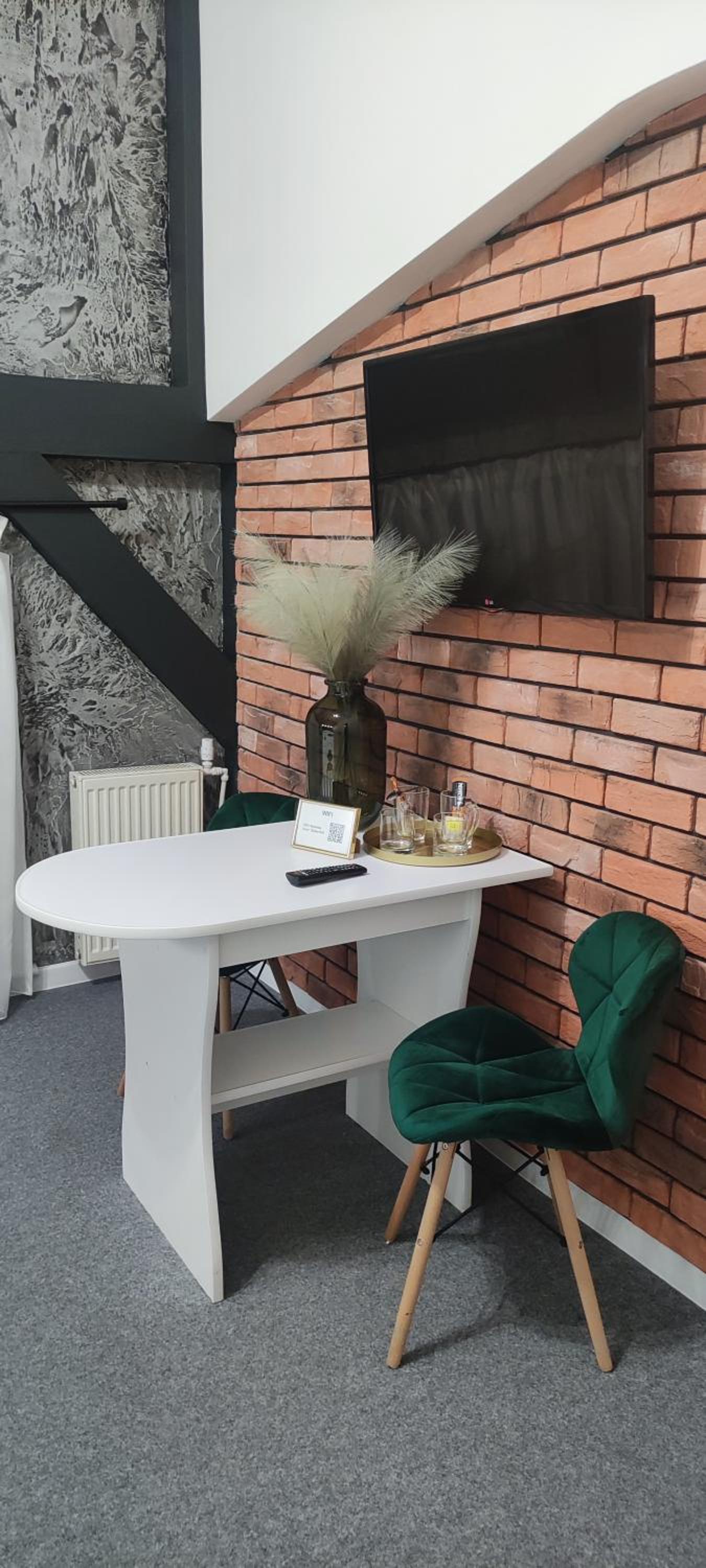Apartment - Photo 1