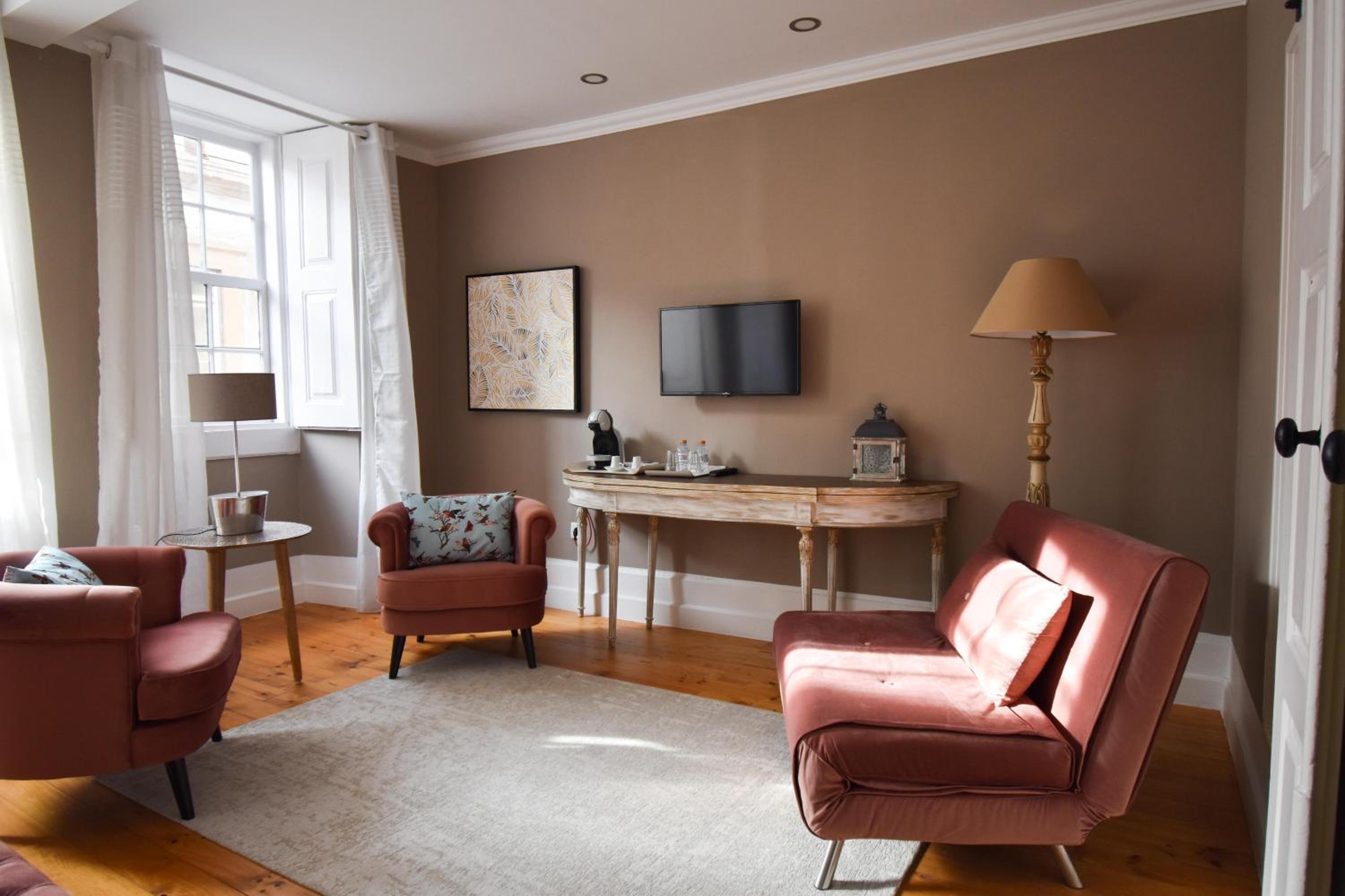 Suite - Photo 4