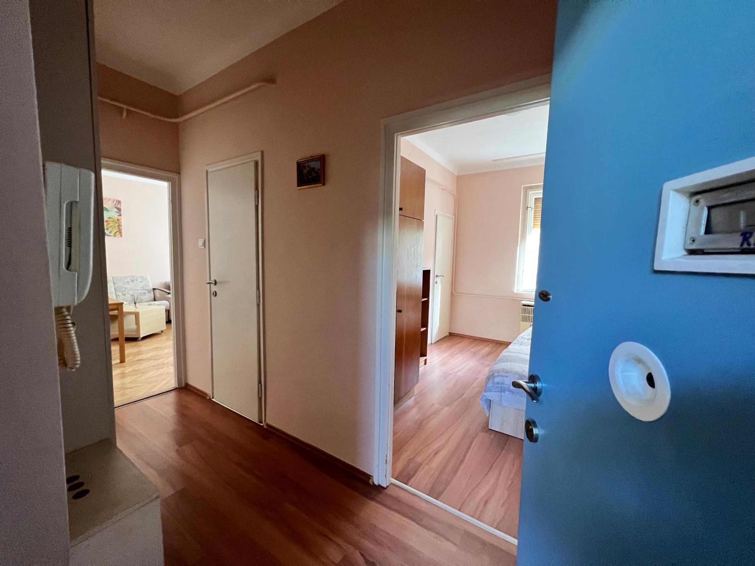 Two-Bedroom Apartment - Photo 7