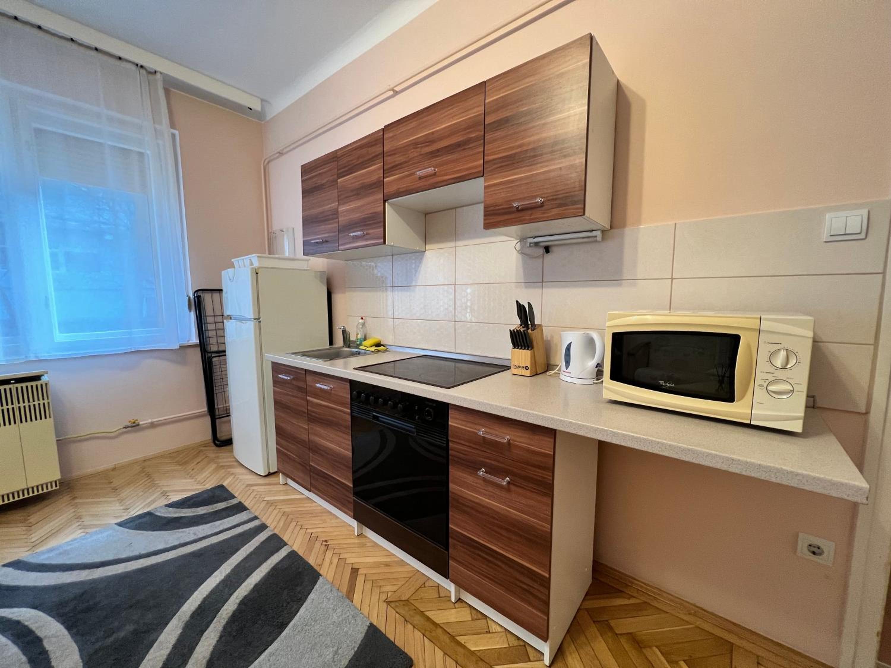 Two-Bedroom Apartment - Photo 8