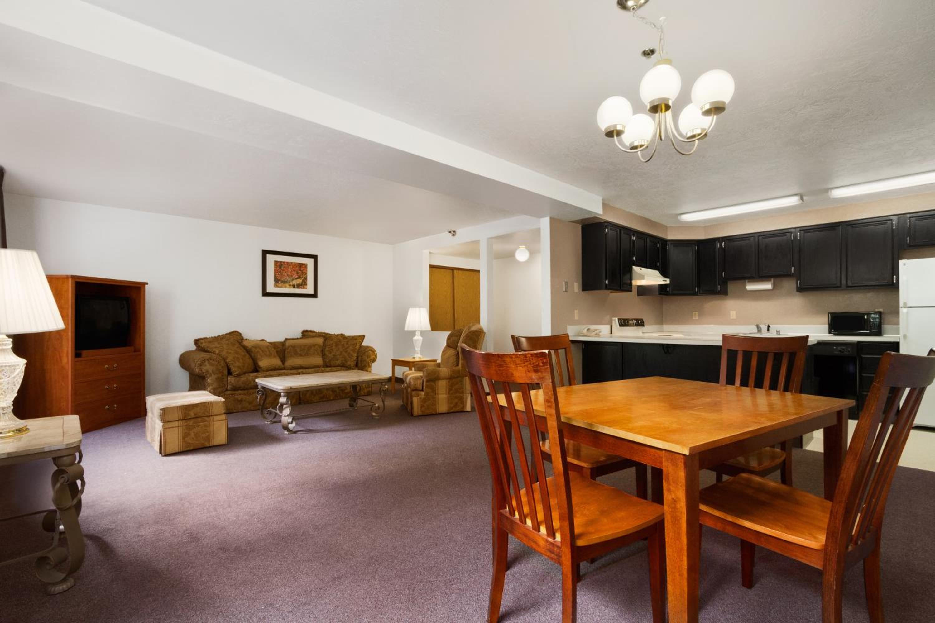 Studio Suite with Two Queen Beds - Non-Smoking - Photo 1