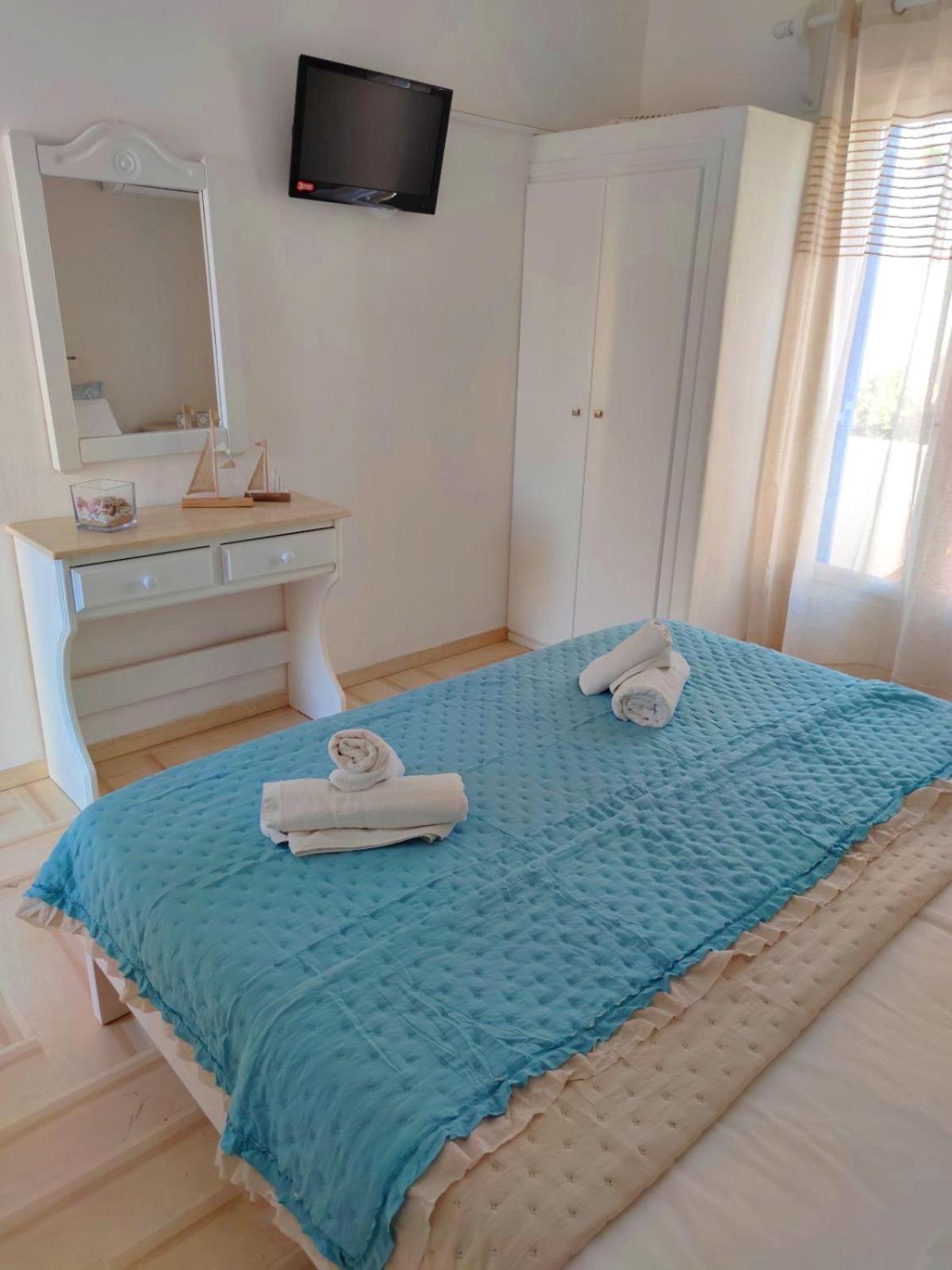 Double or Twin Room - Photo 55