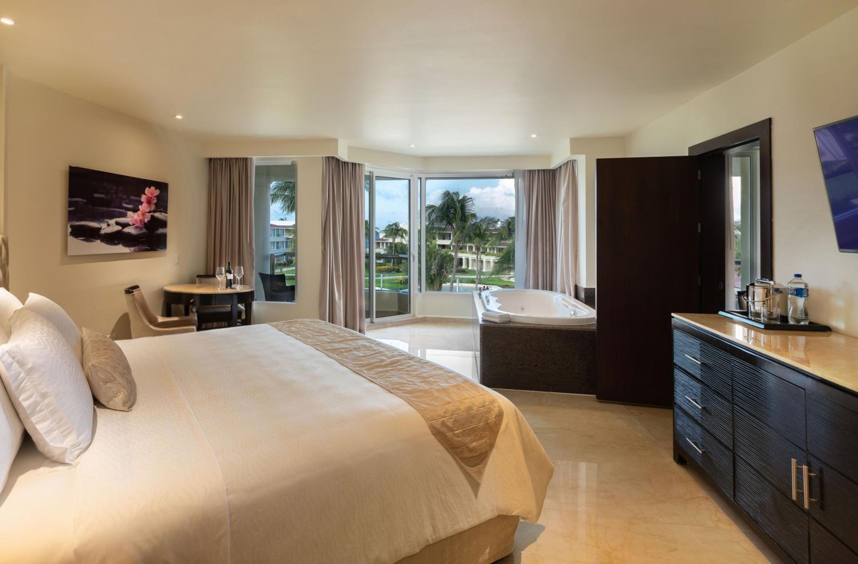 Superior Family Suite Garden View - Kids & Teens Free