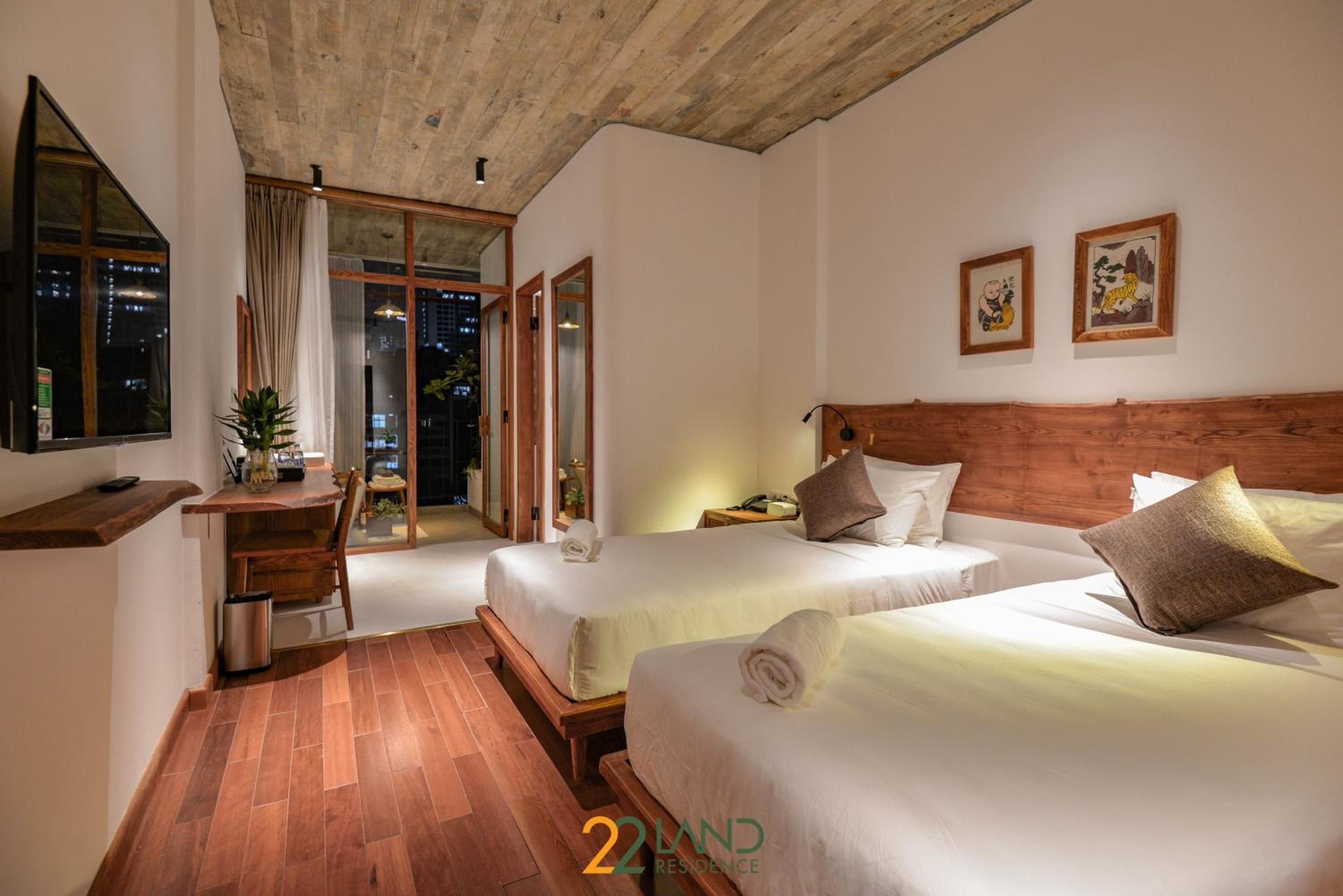 Deluxe Double or Twin Room with Balcony
