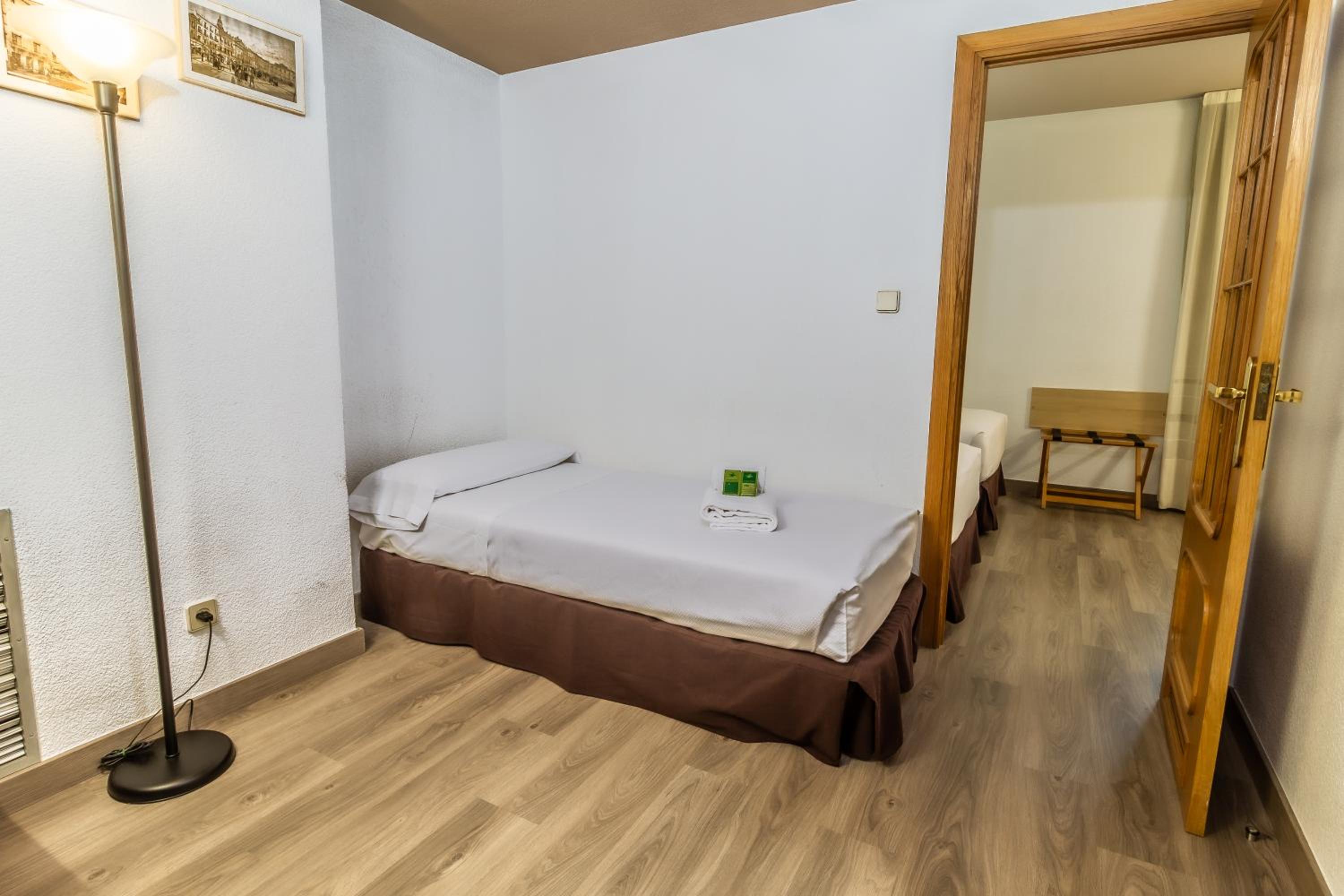 Superior Triple Room - Photo 7