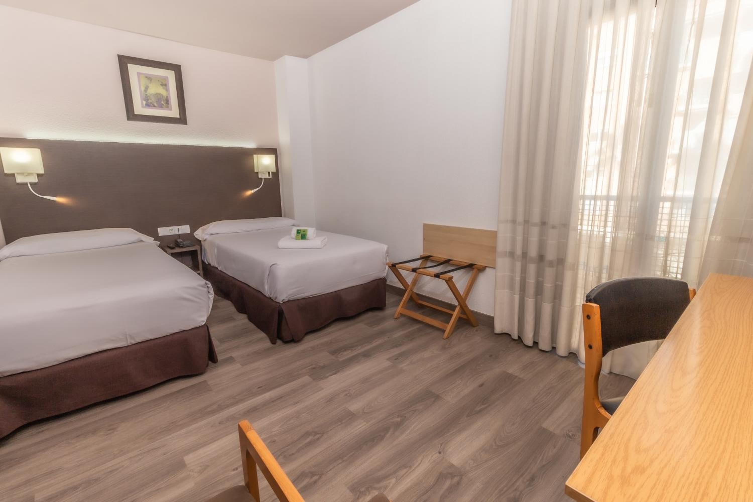 Superior Triple Room - Photo 6