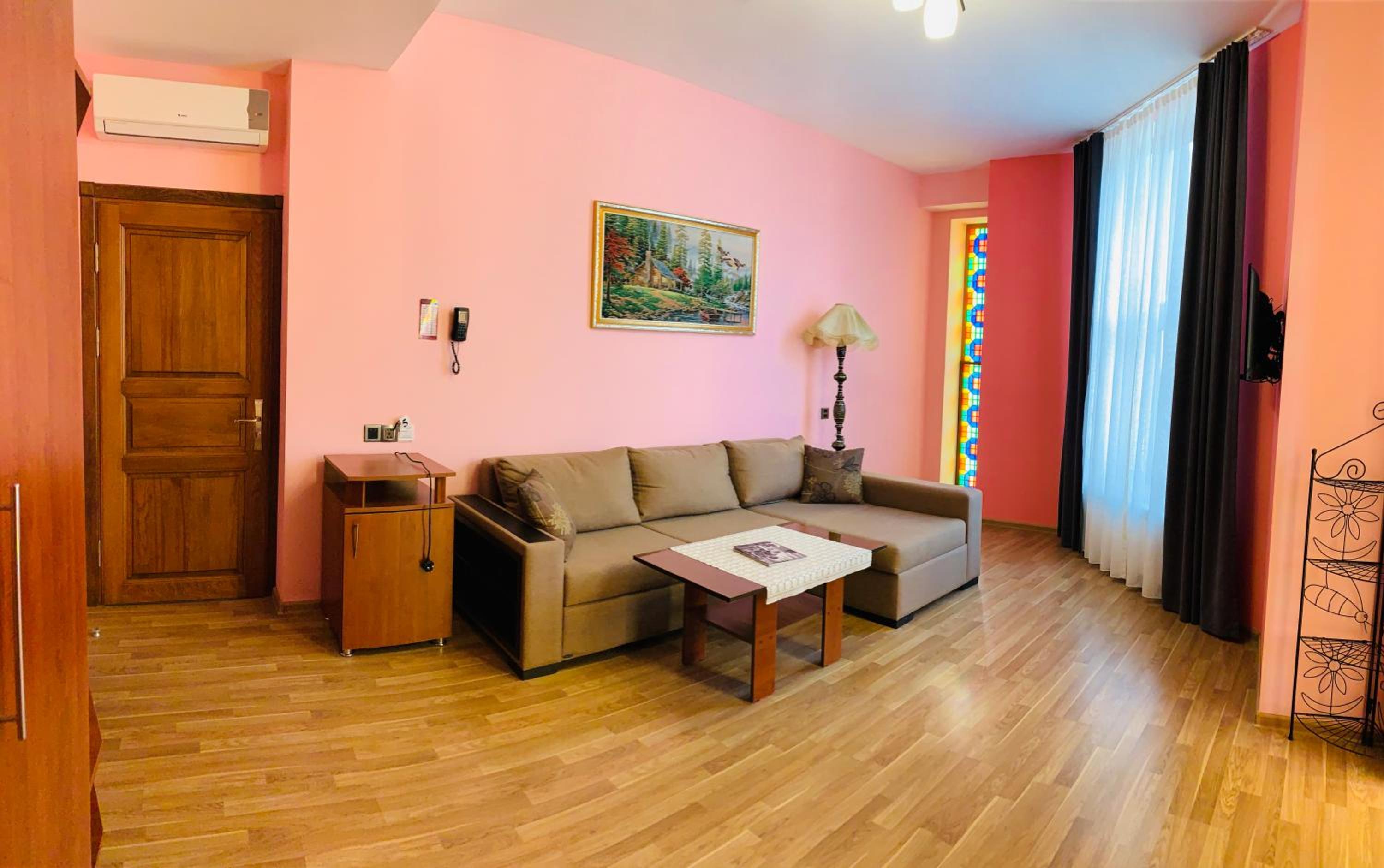 King Suite photo 2
