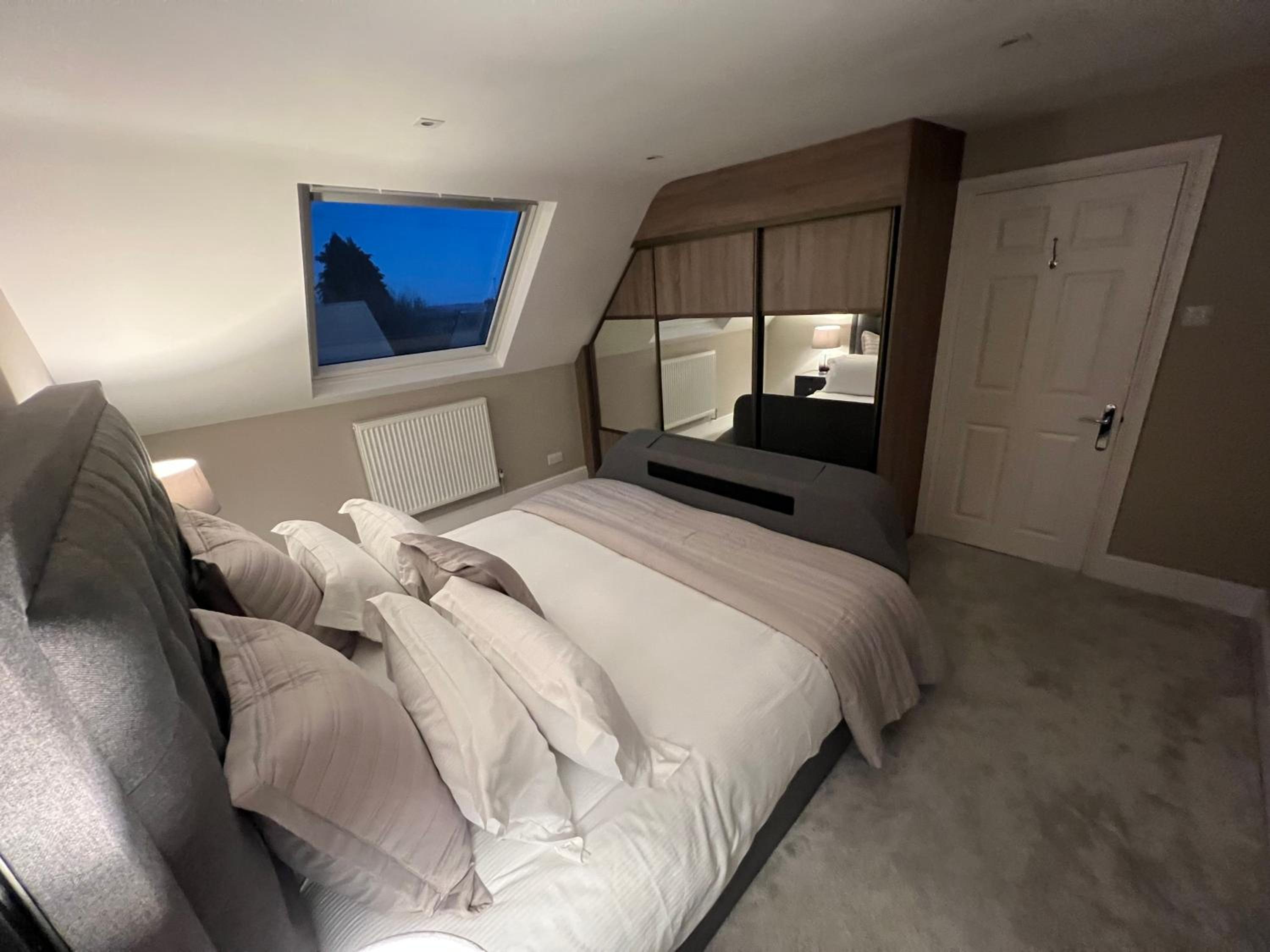 Four-Bedroom House photo 1