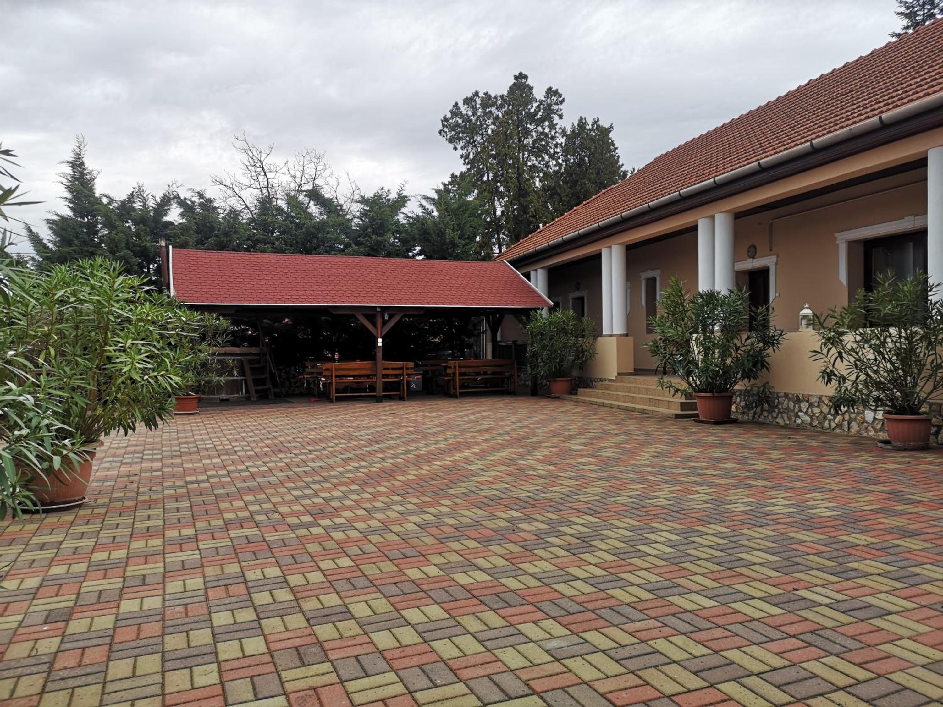 Four-Bedroom House - Photo 8