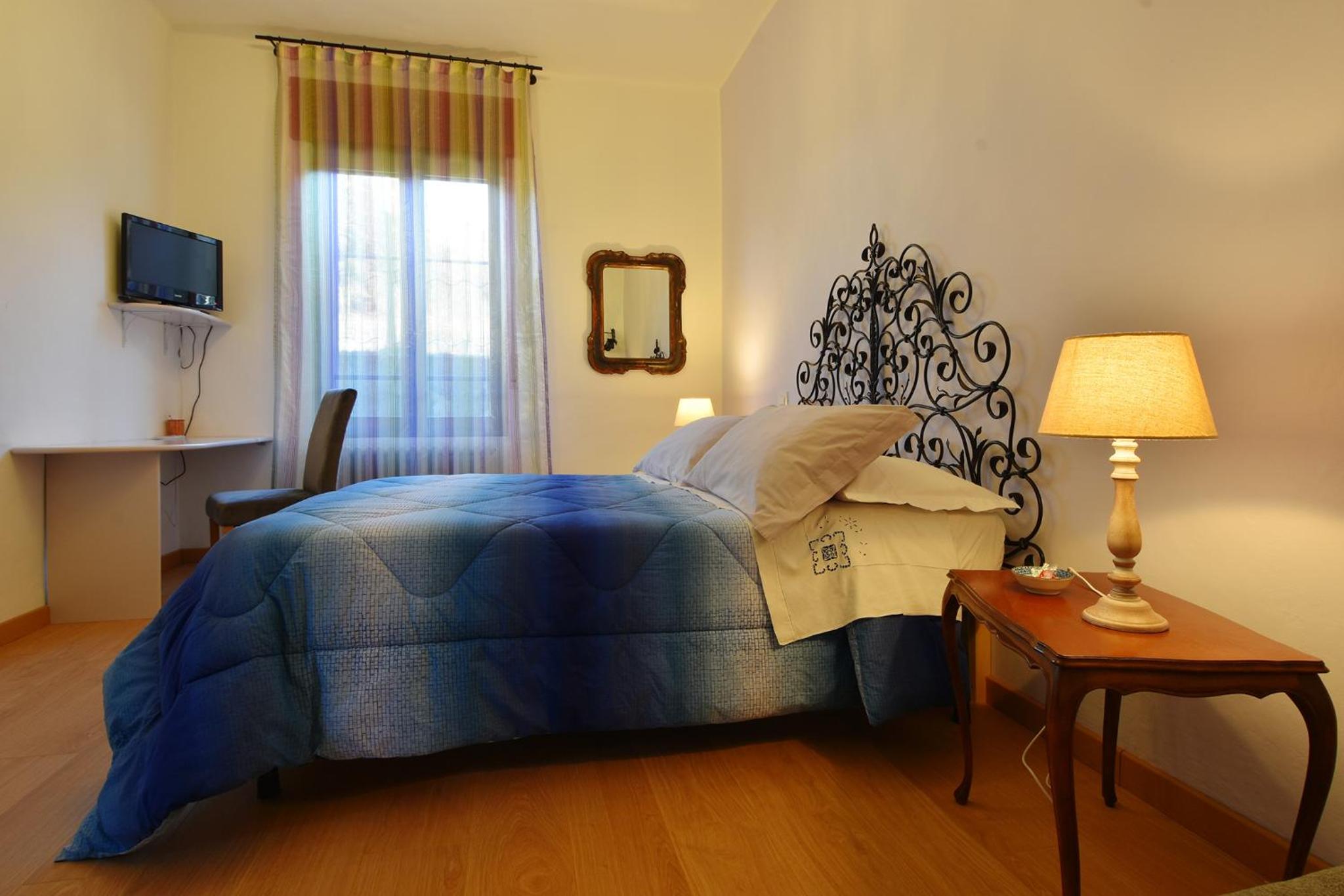 Large Double Room