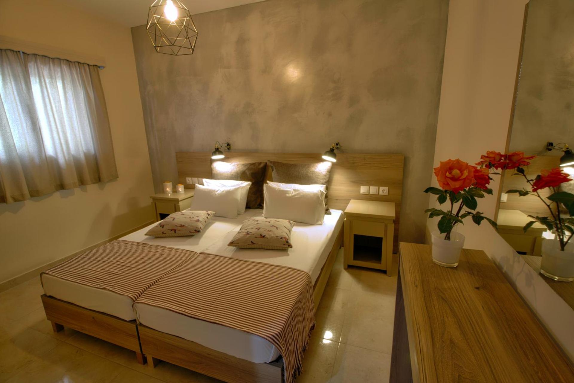 Triple Room with Pool View