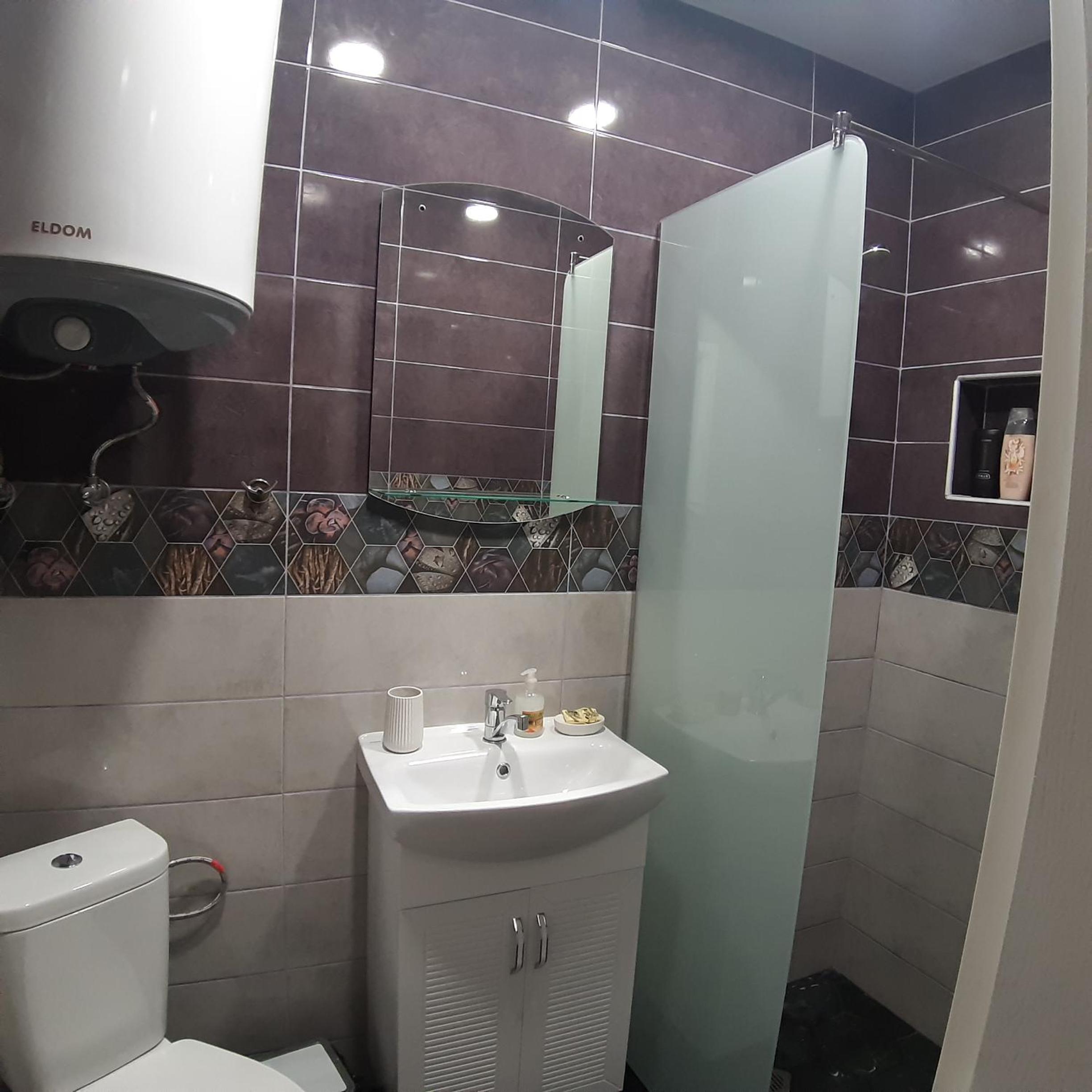 One-Bedroom Apartment - Photo 14