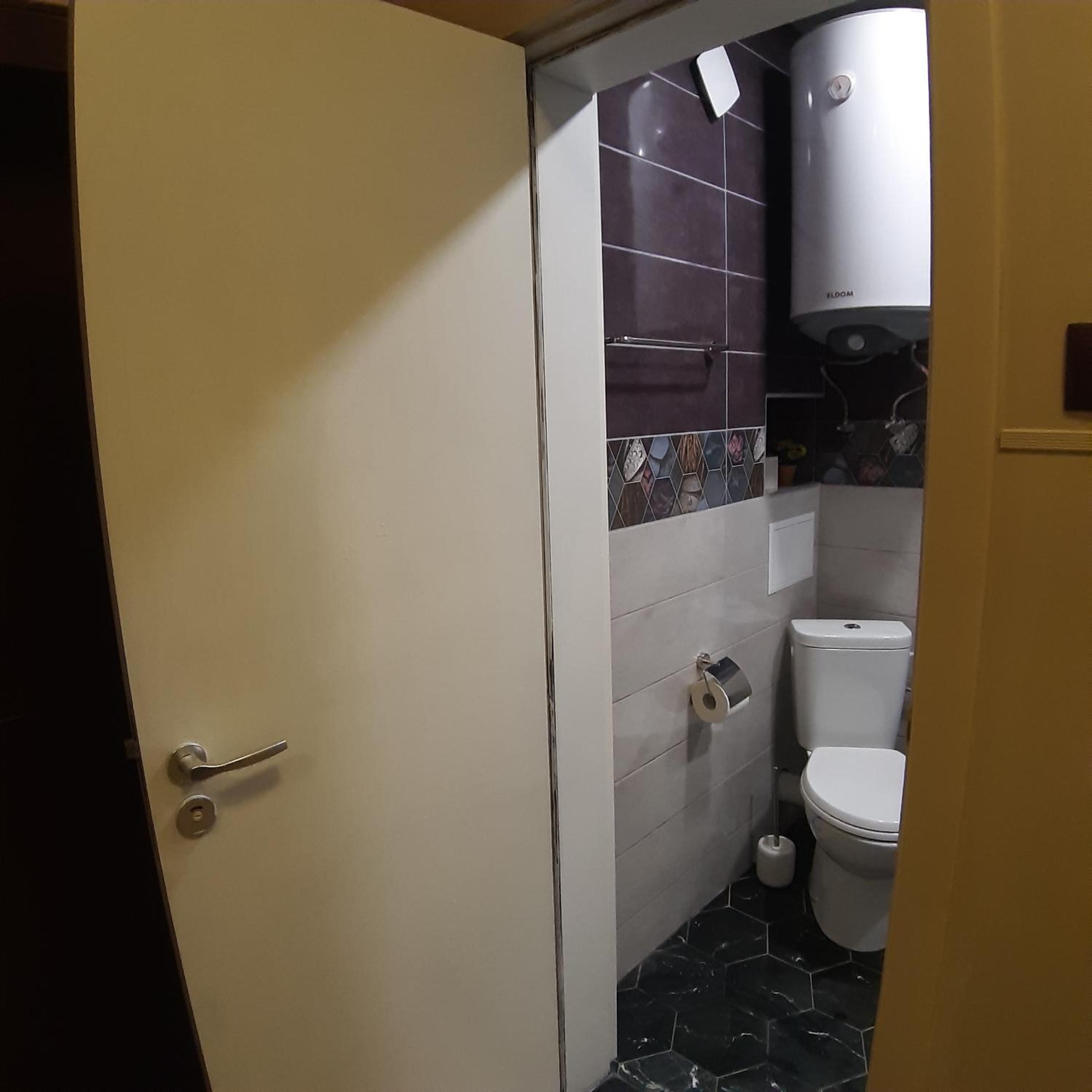 One-Bedroom Apartment - Photo 17
