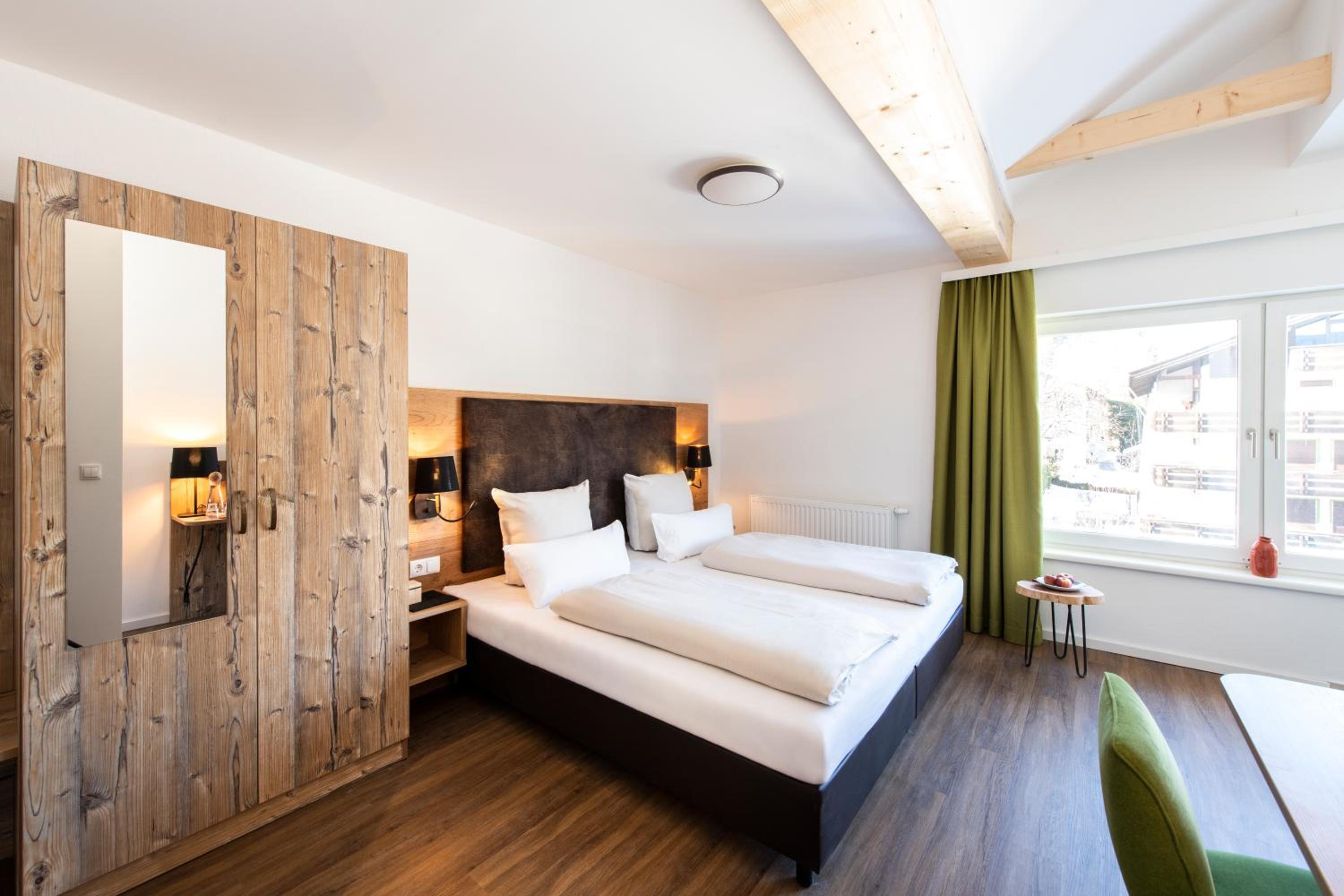Standard Double Room - Photo 4
