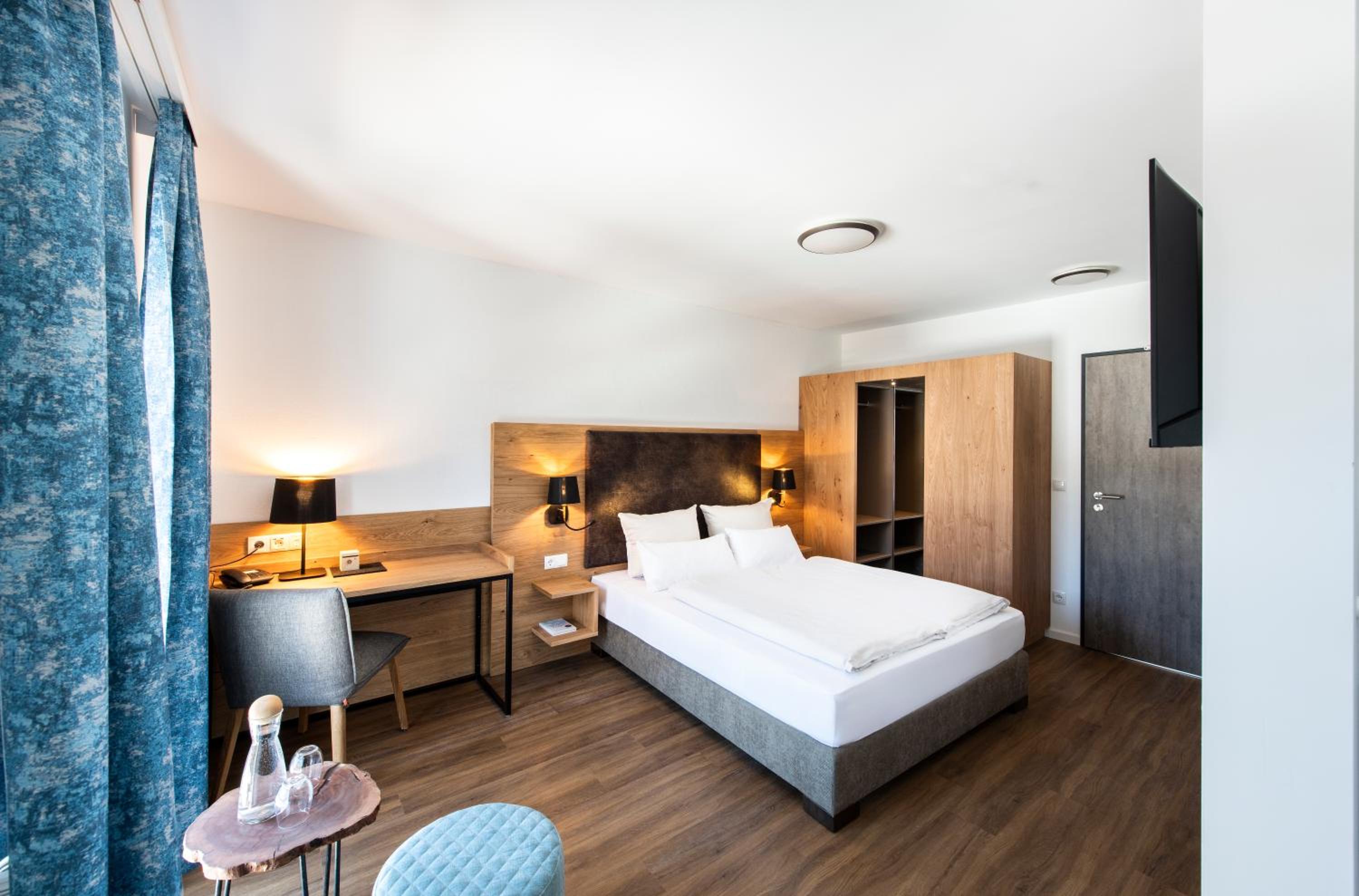 Standard Double Room - Photo 6