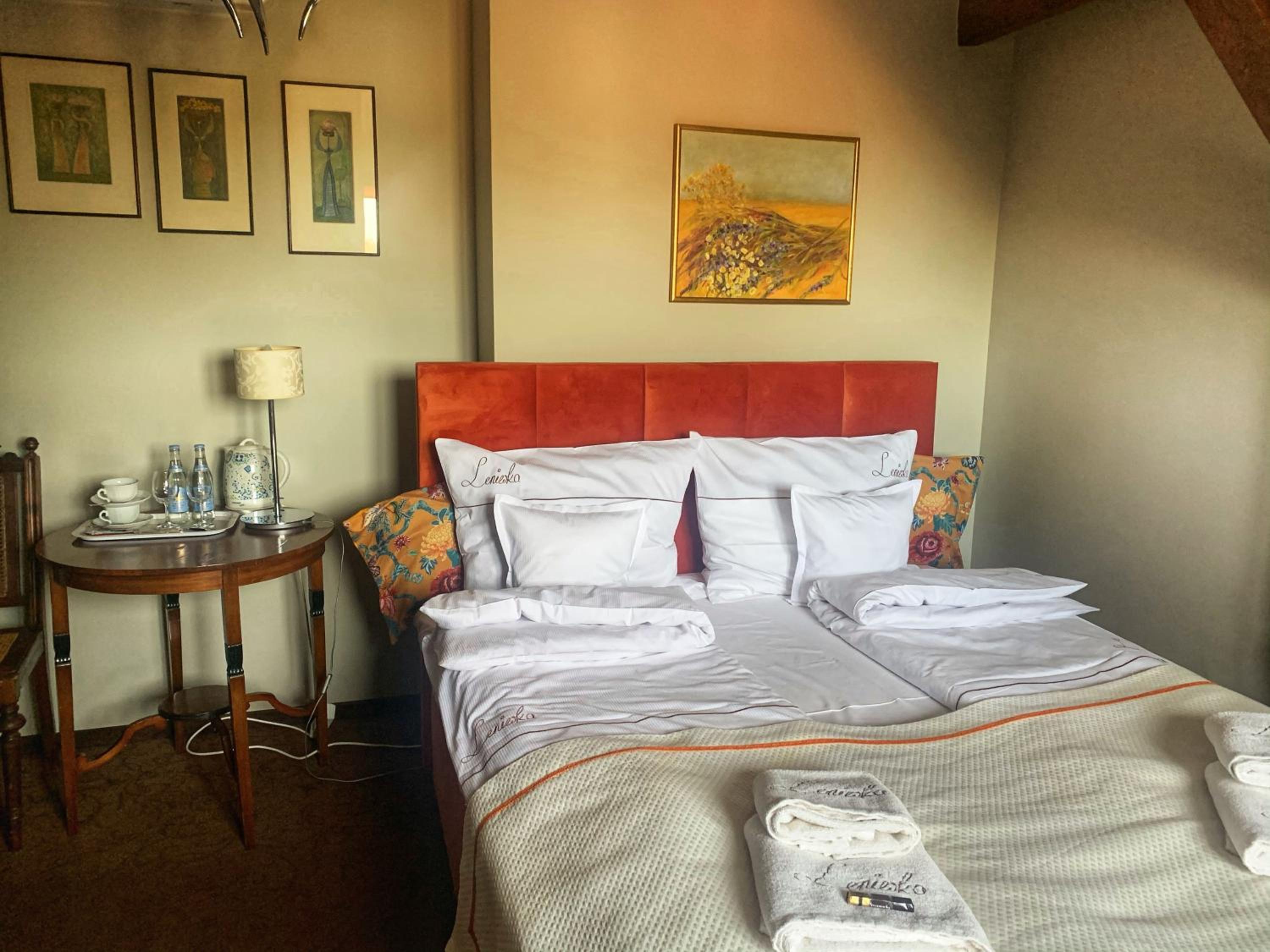 Queen Room with Garden View - Photo 1