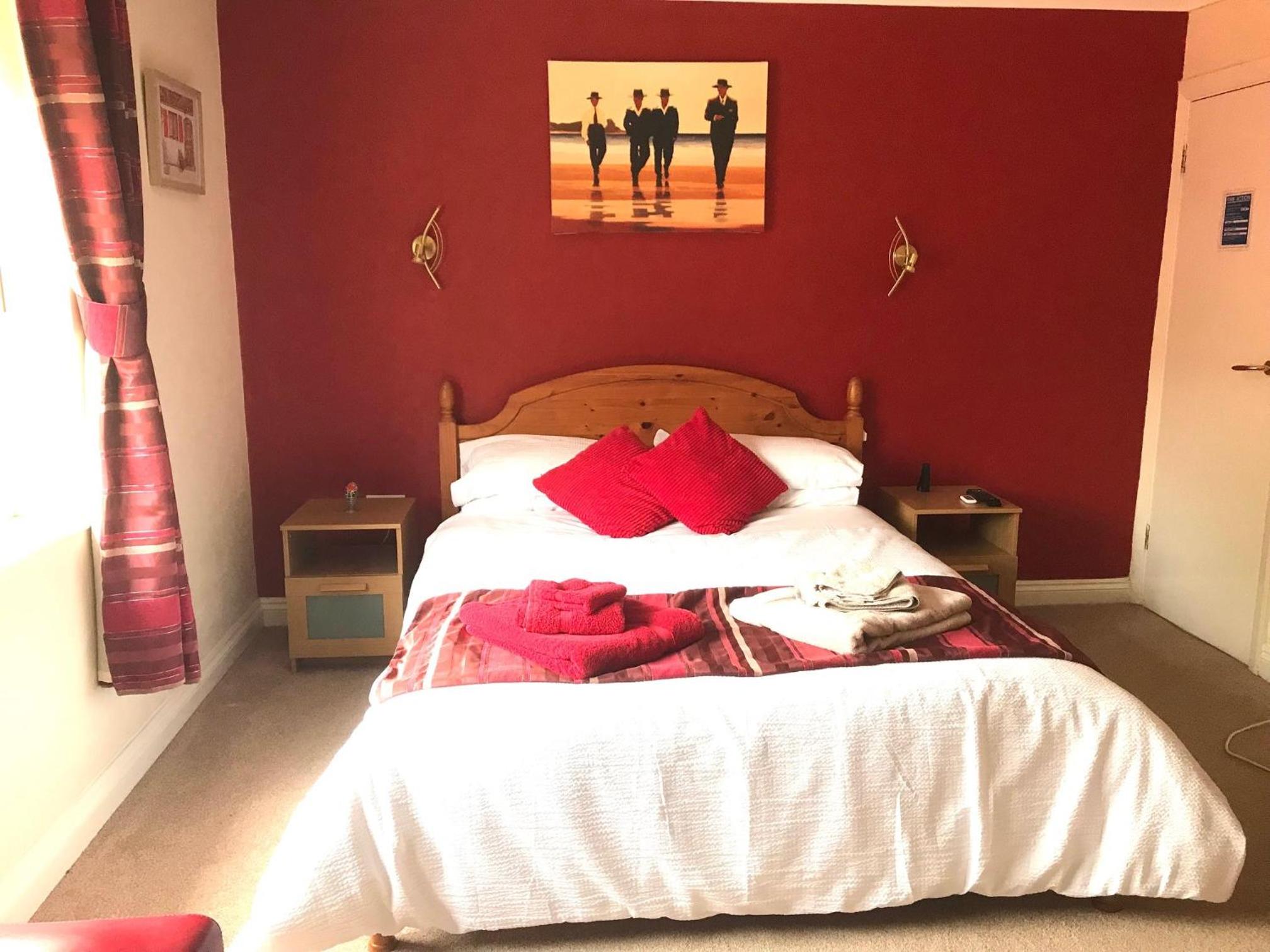 Deluxe Double or Twin Room