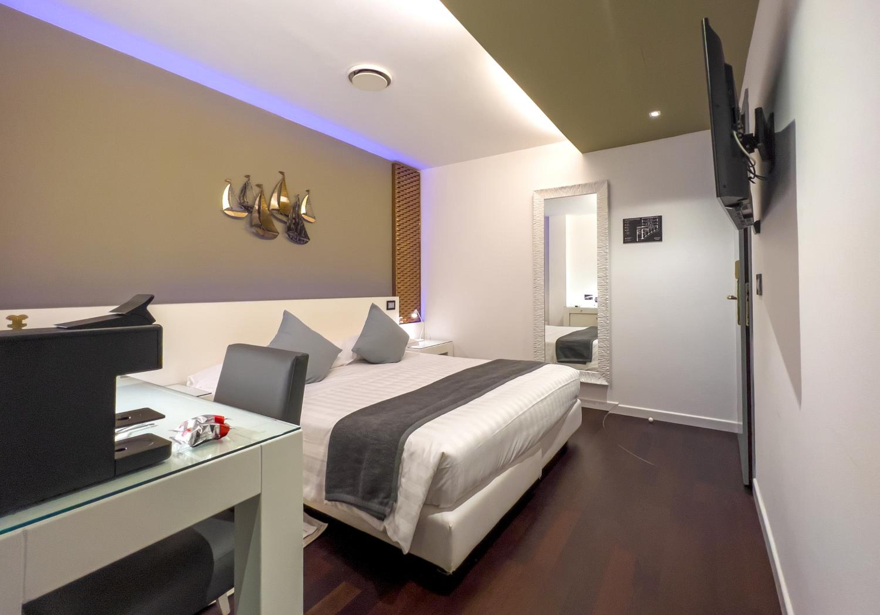 Junior Suite with Balcony