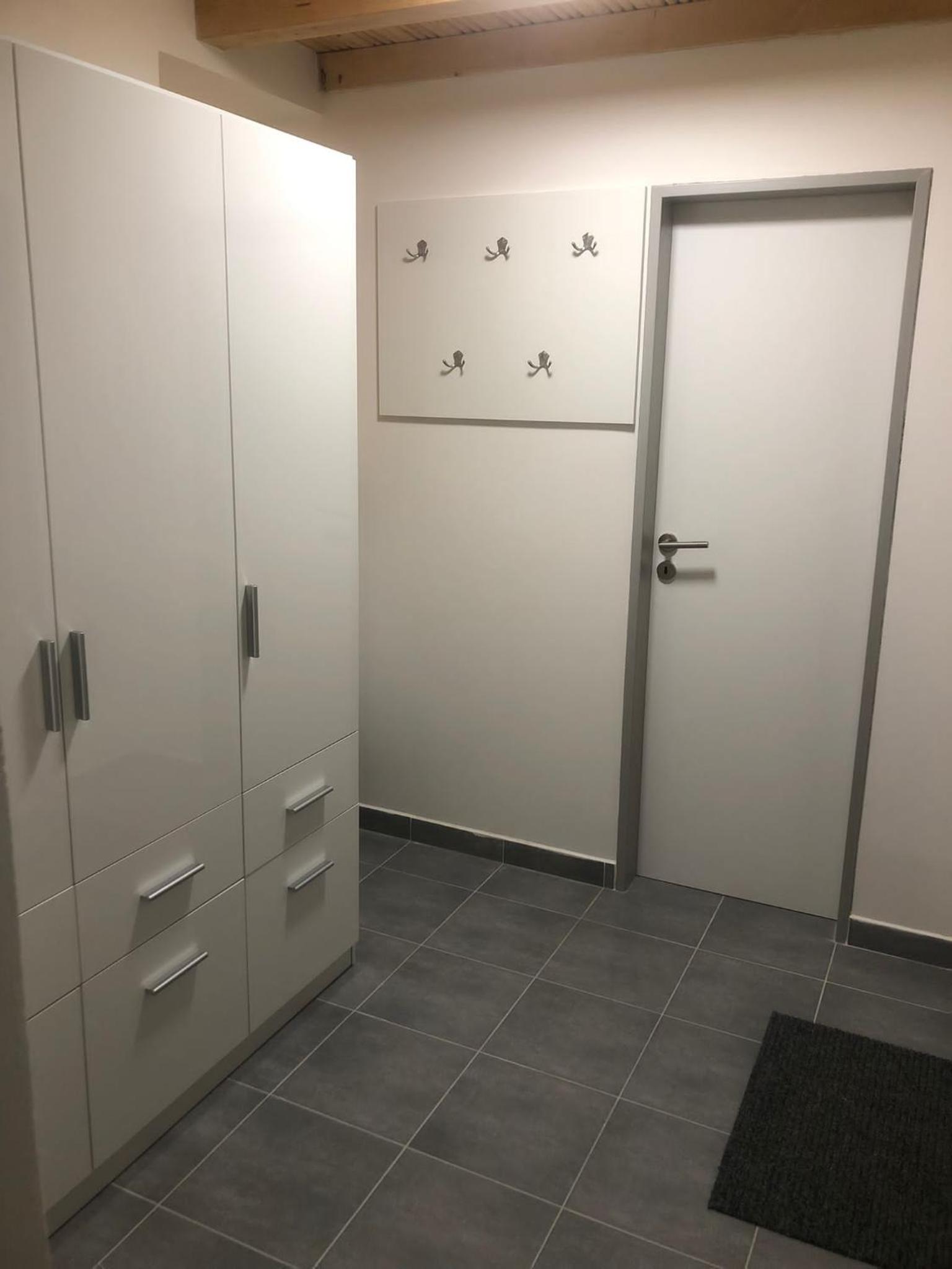 One-Bedroom Apartment - Photo 1
