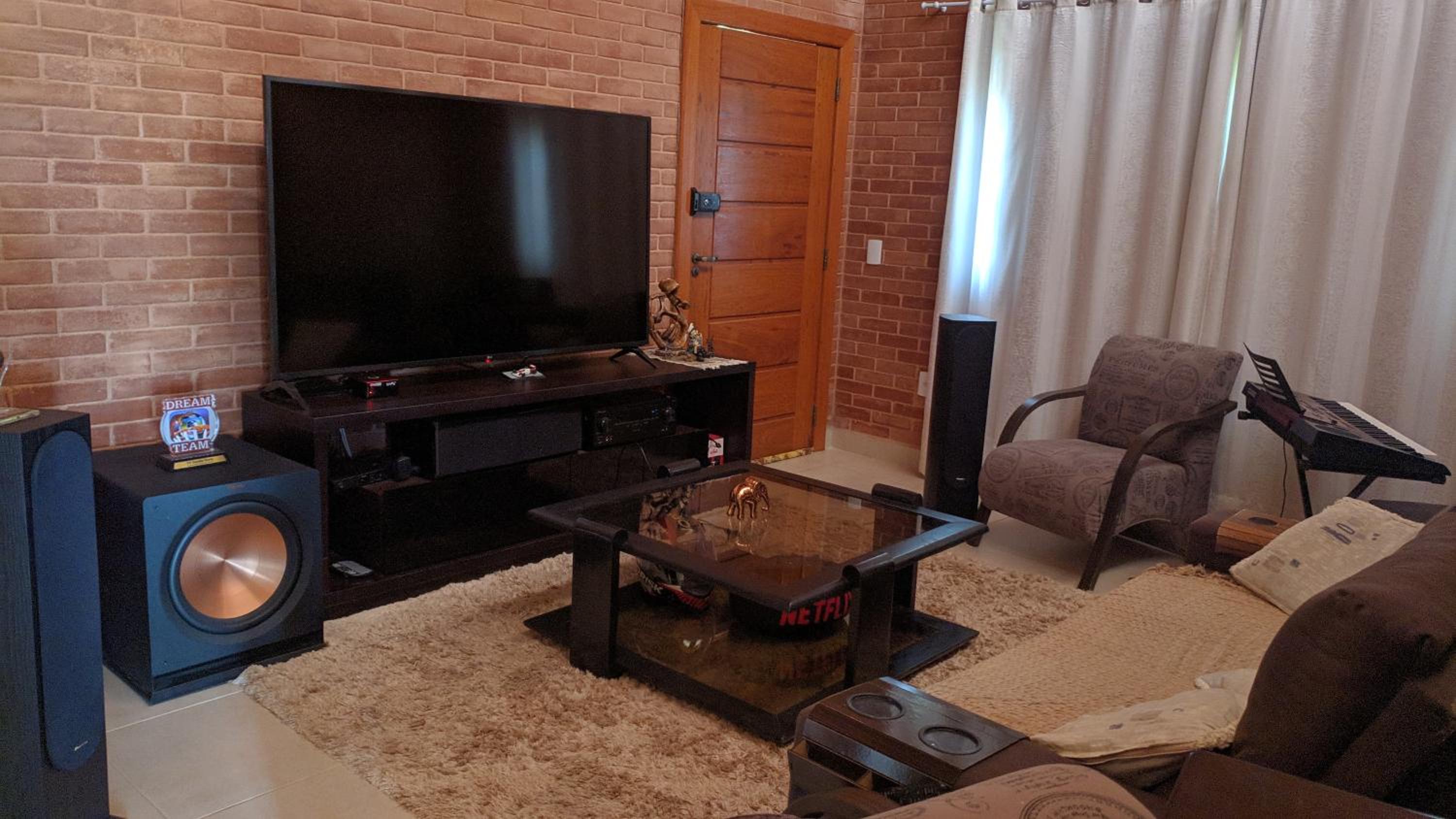Three-Bedroom House photo 3