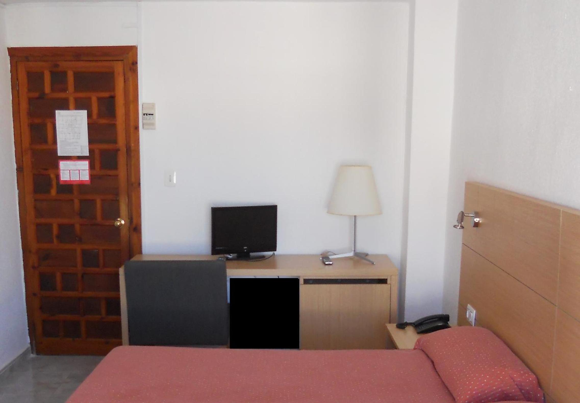 Single Room photo 2