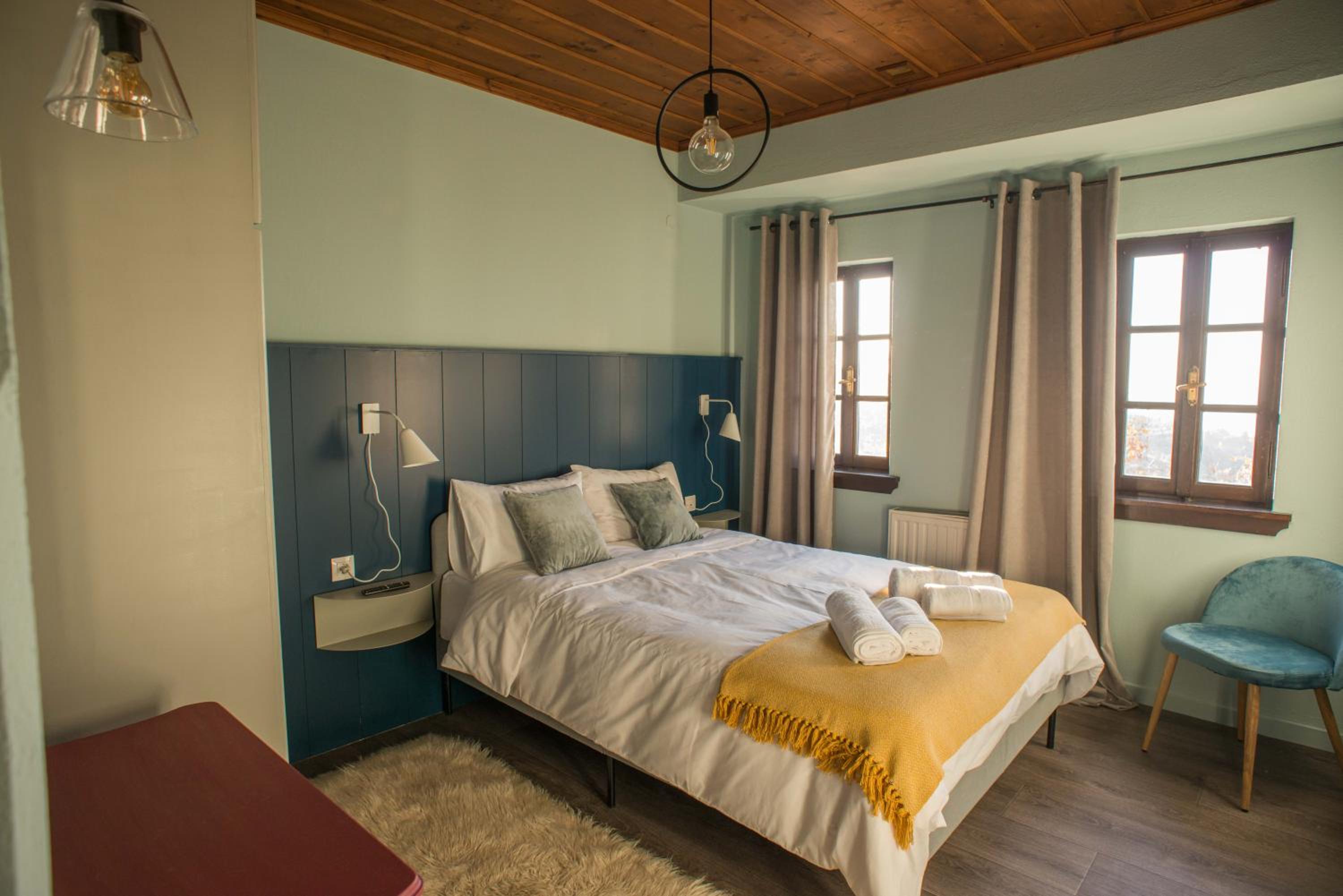 Standard Double Room - Photo 17