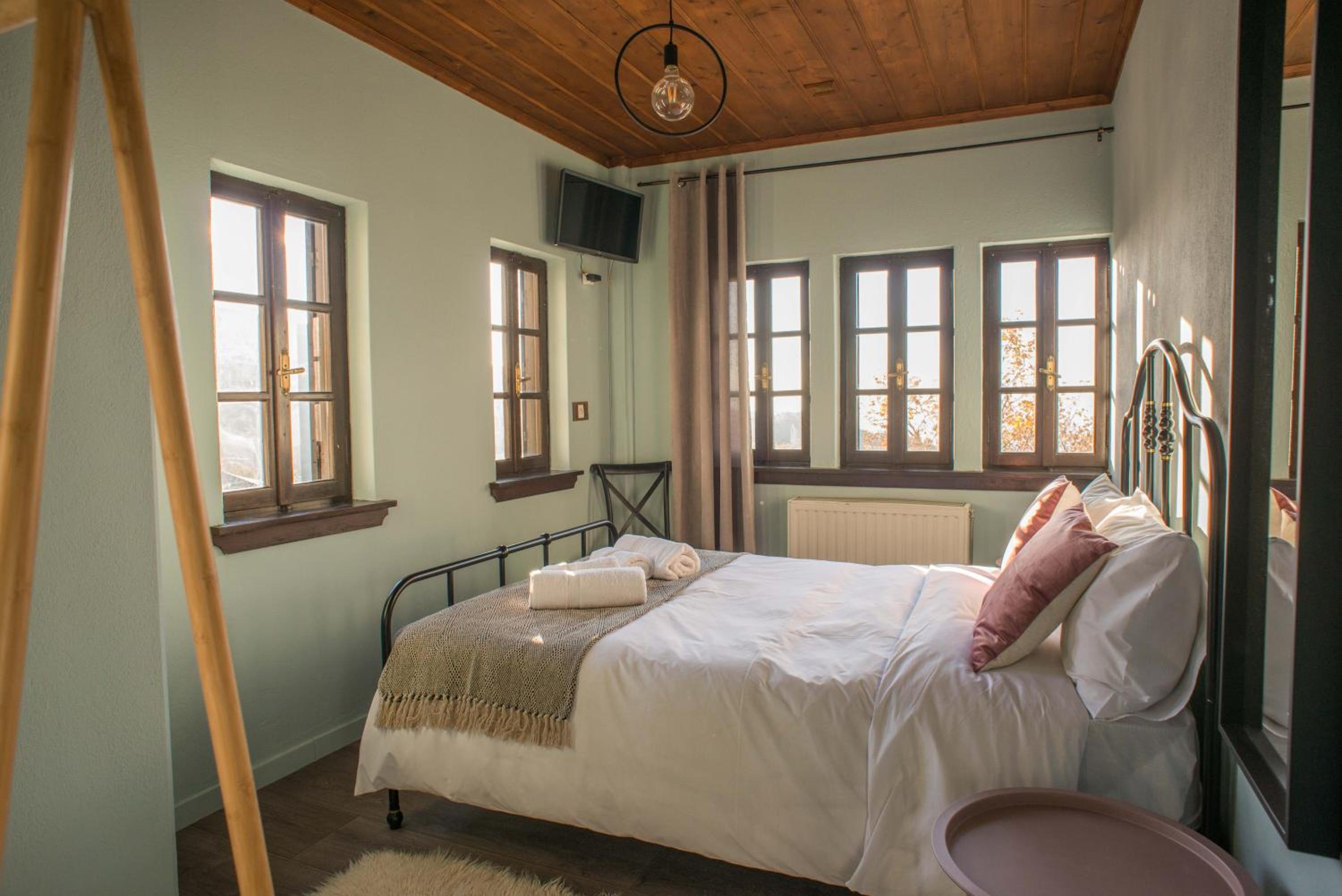 Standard Double Room - Photo 4