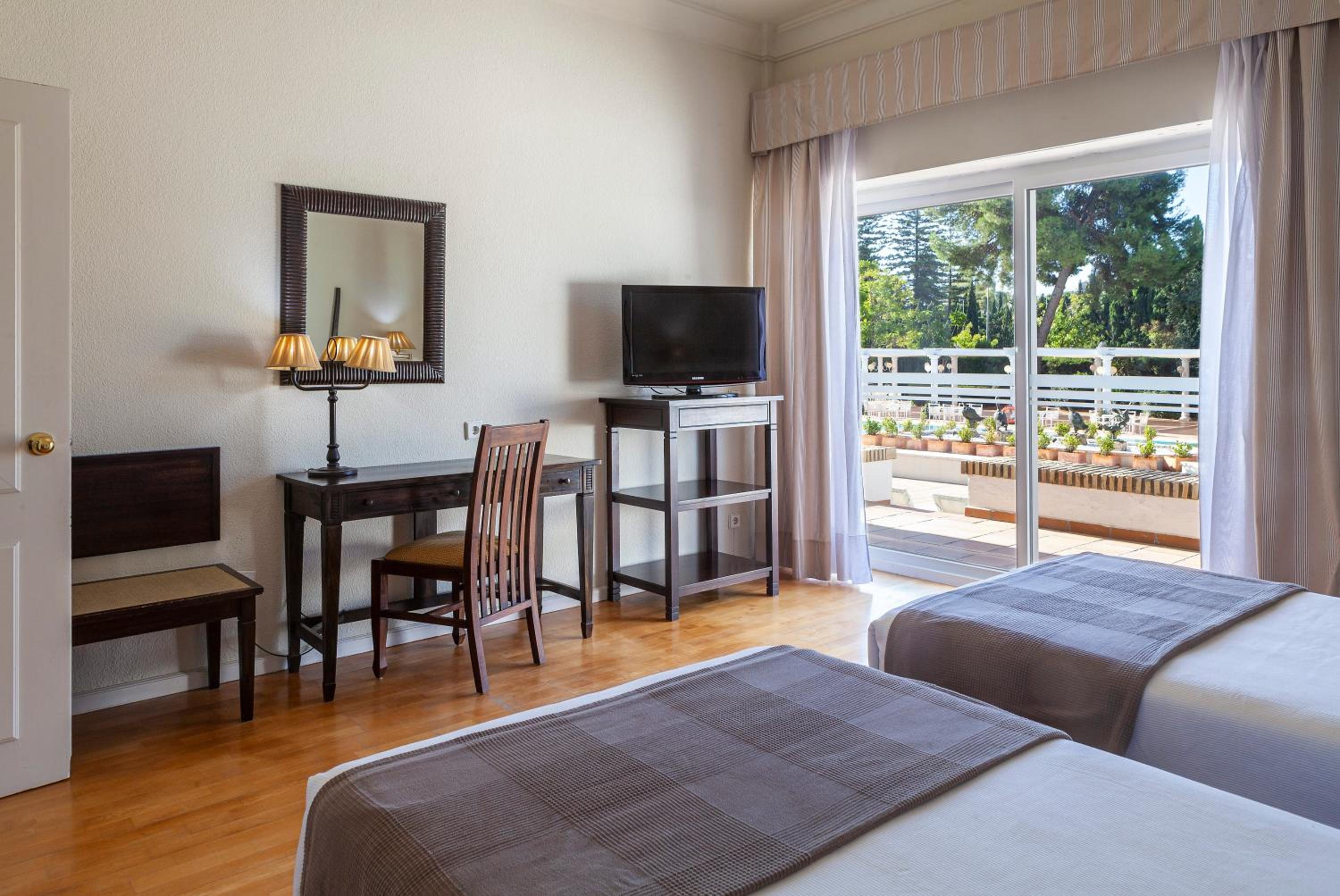 Junior Suite - Photo 12