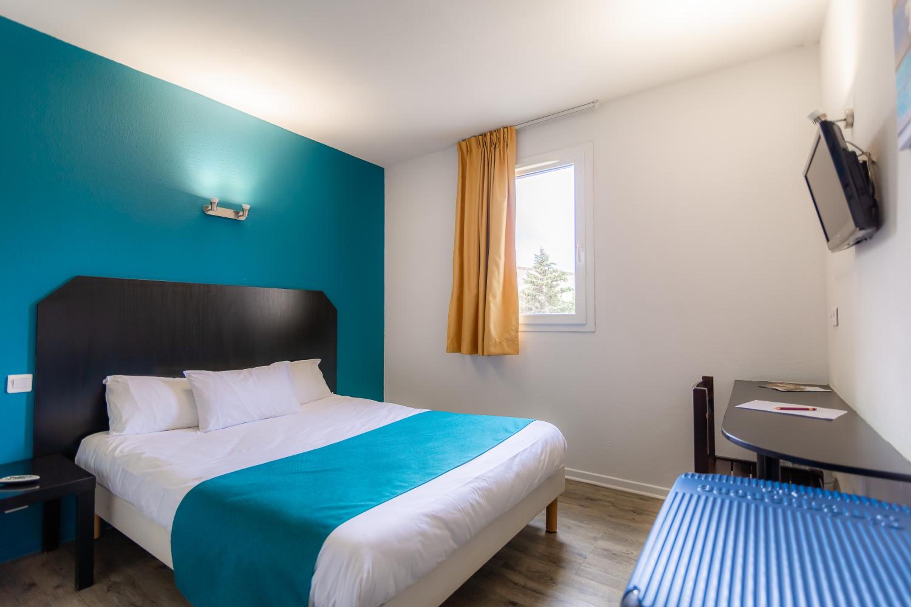Double Room without Air Conditioning - Photo 2
