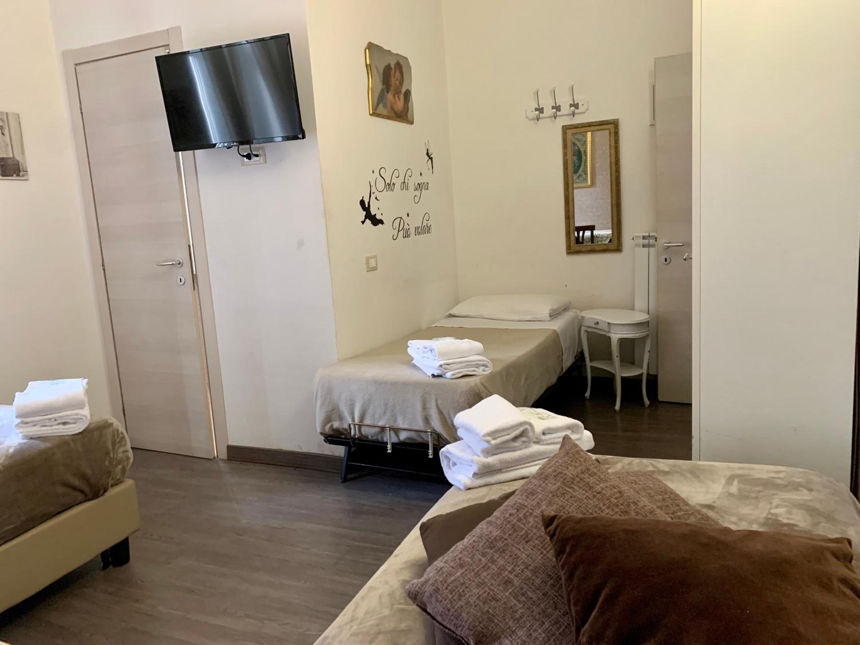Triple Room photo 2