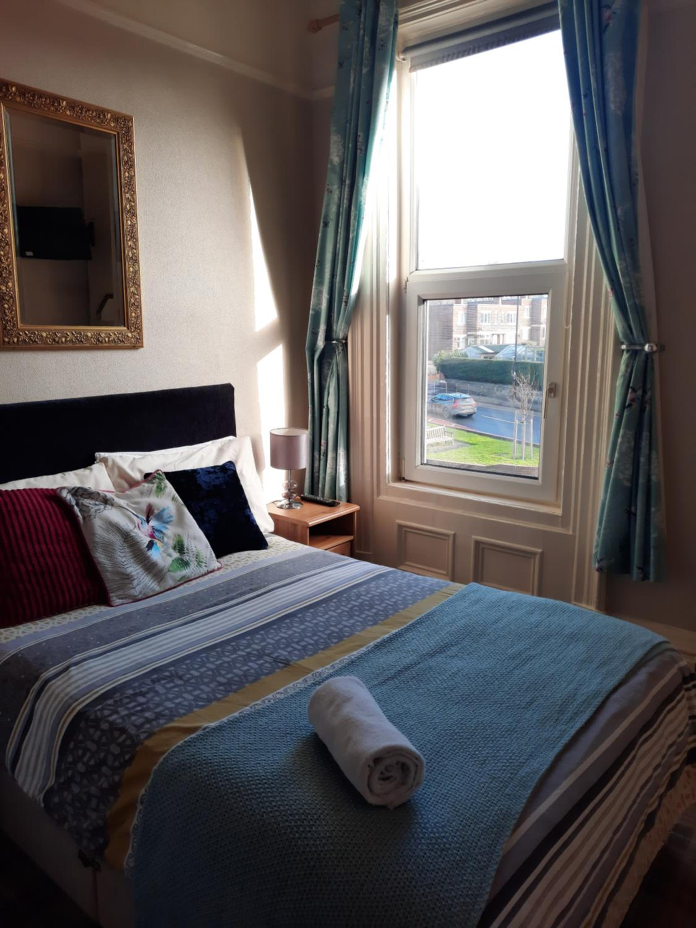 Single Room photo 3