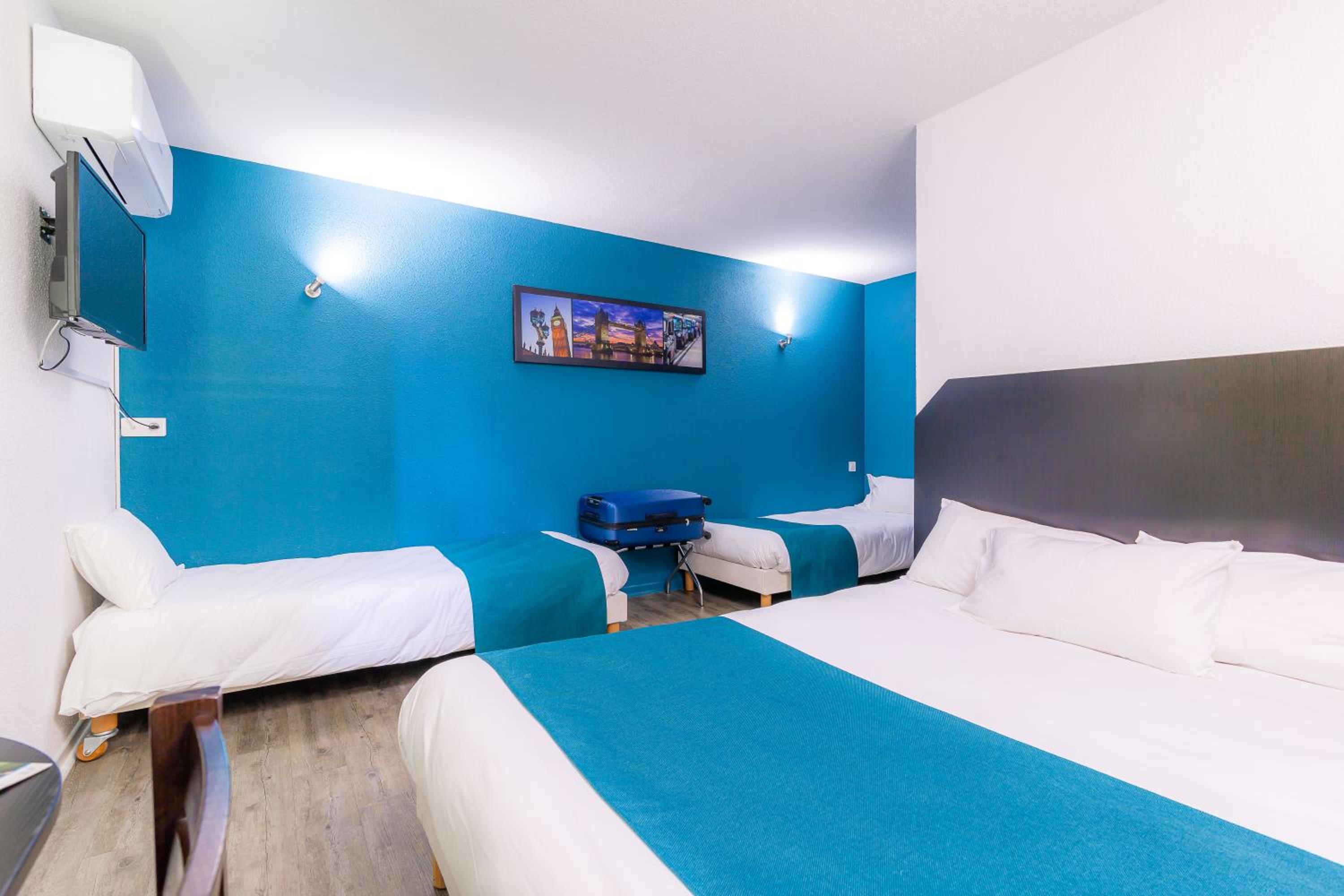 Quadruple Room with Air Conditioning