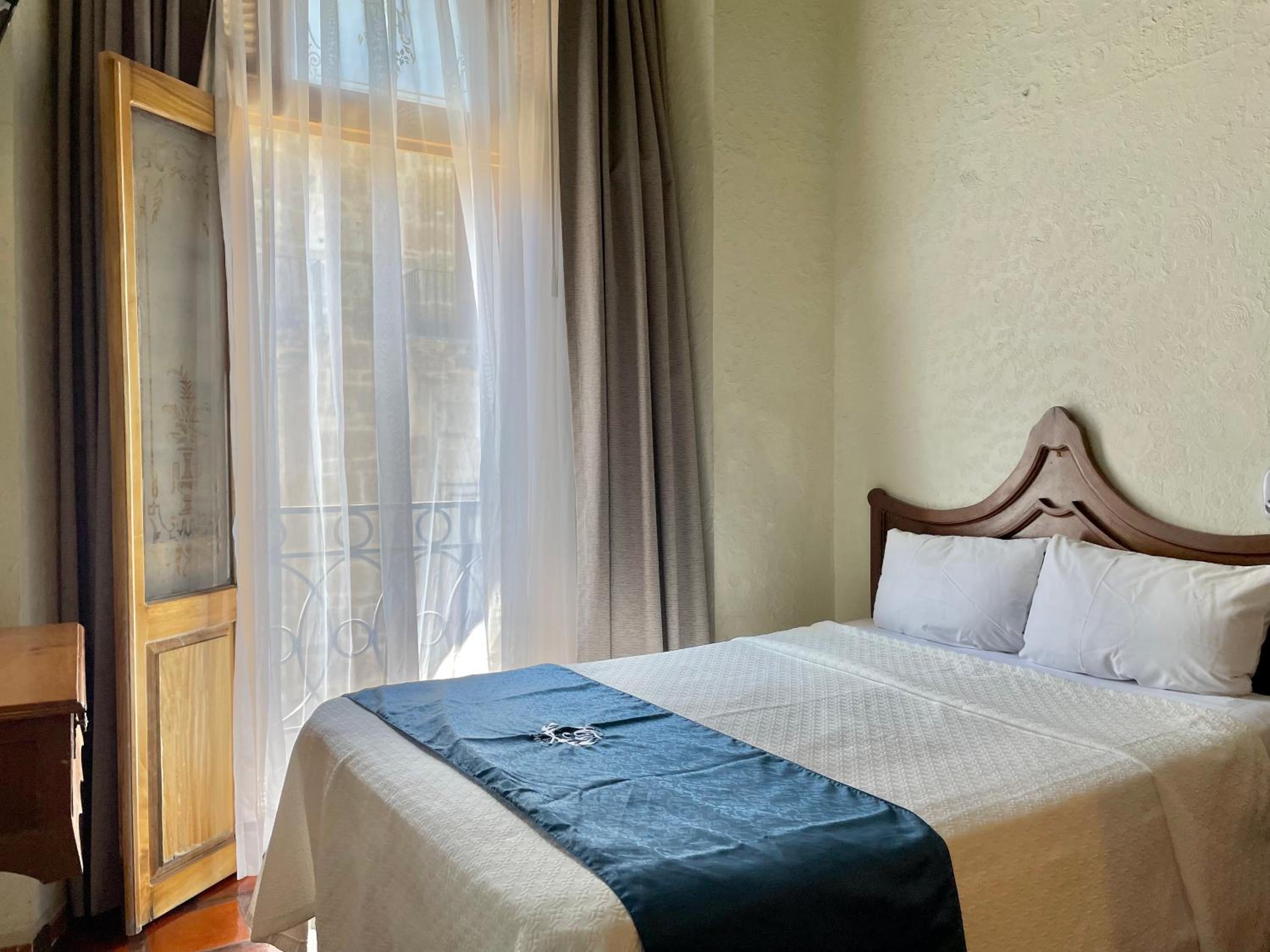 Standard Double Room - Photo 3