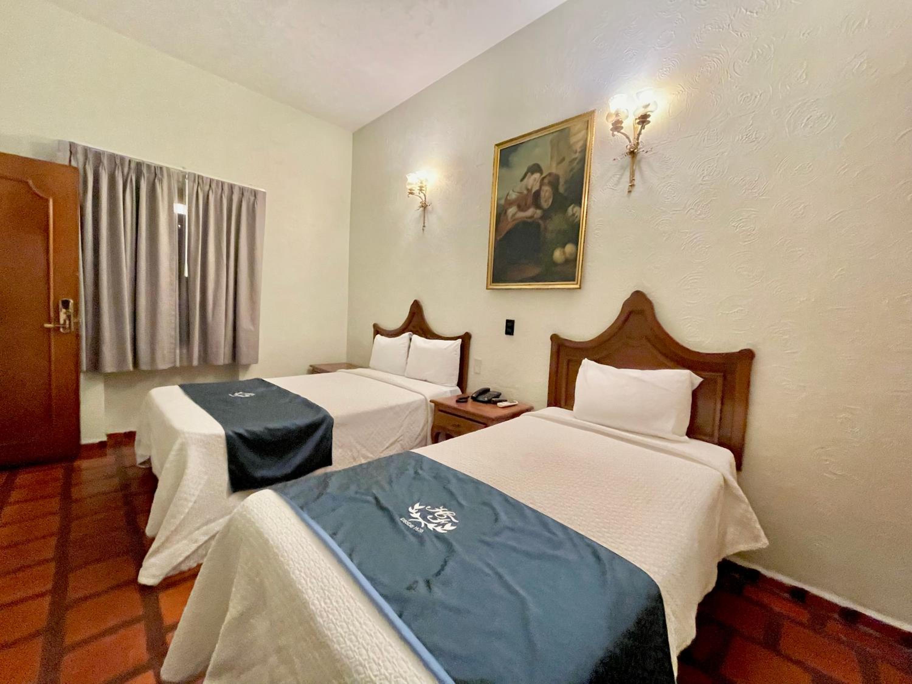 Standard Triple Room - Photo 1