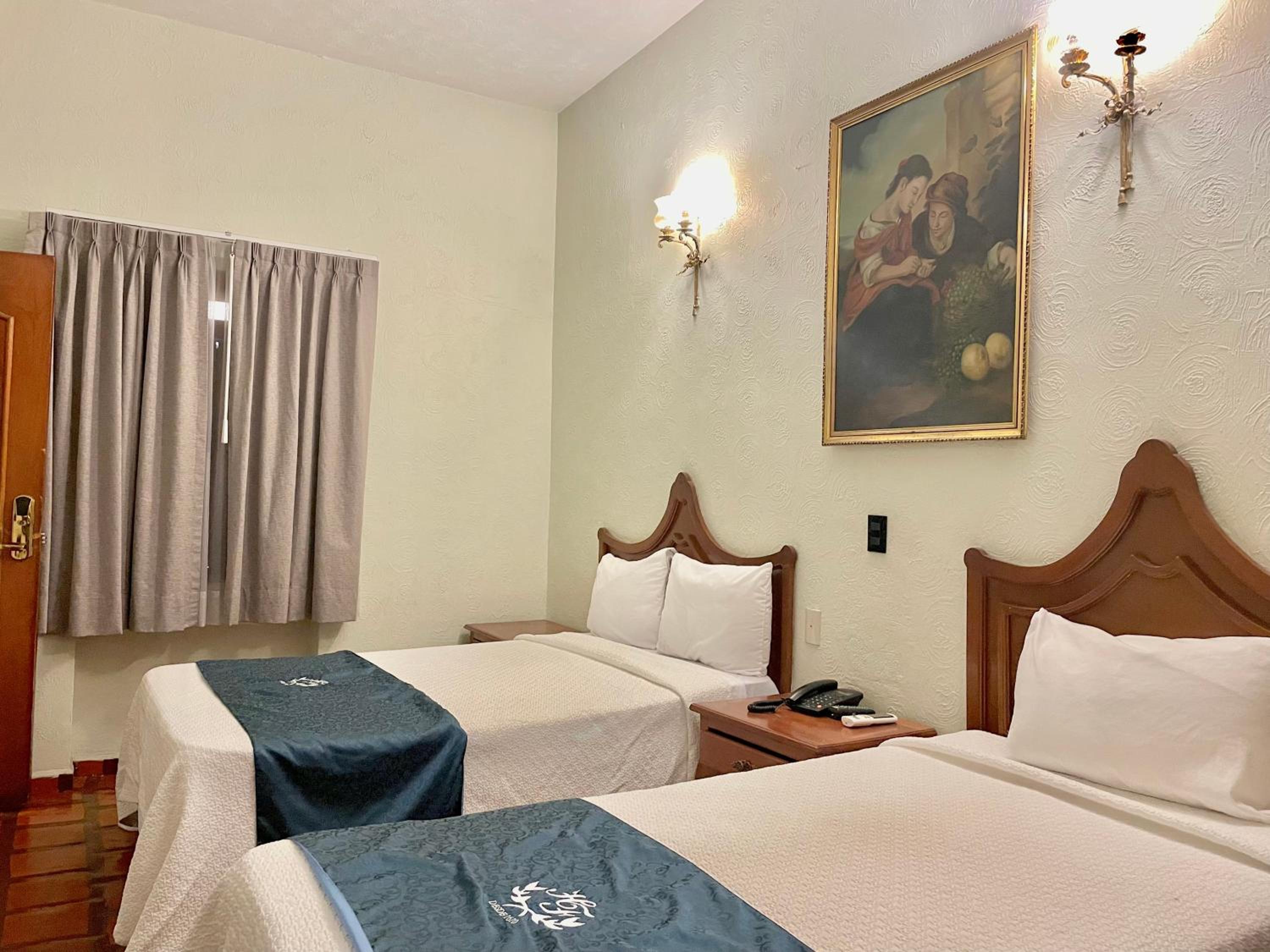 Standard Triple Room - Photo 3
