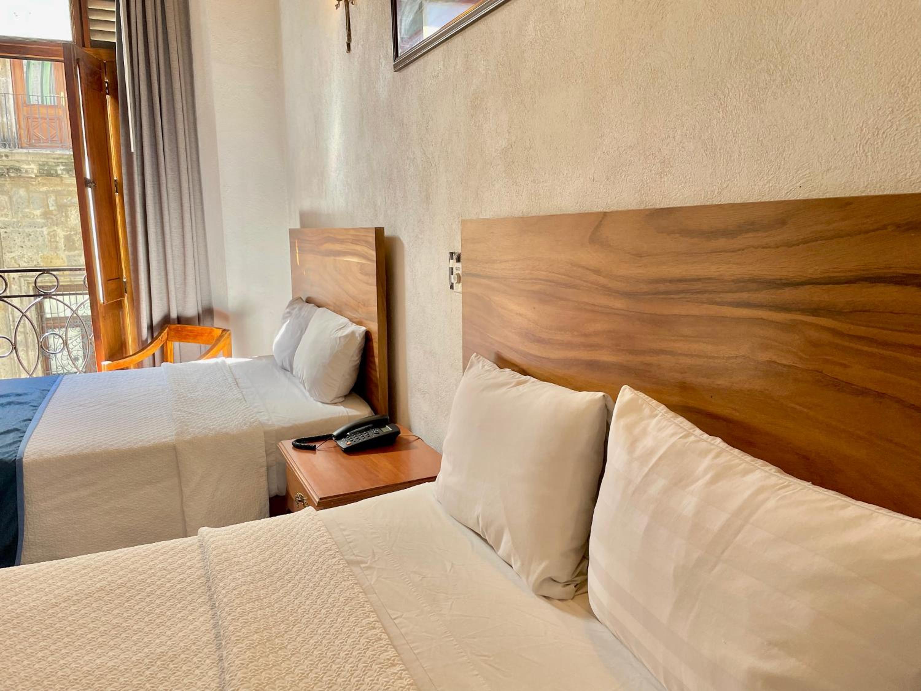 Quadruple Room - Photo 3