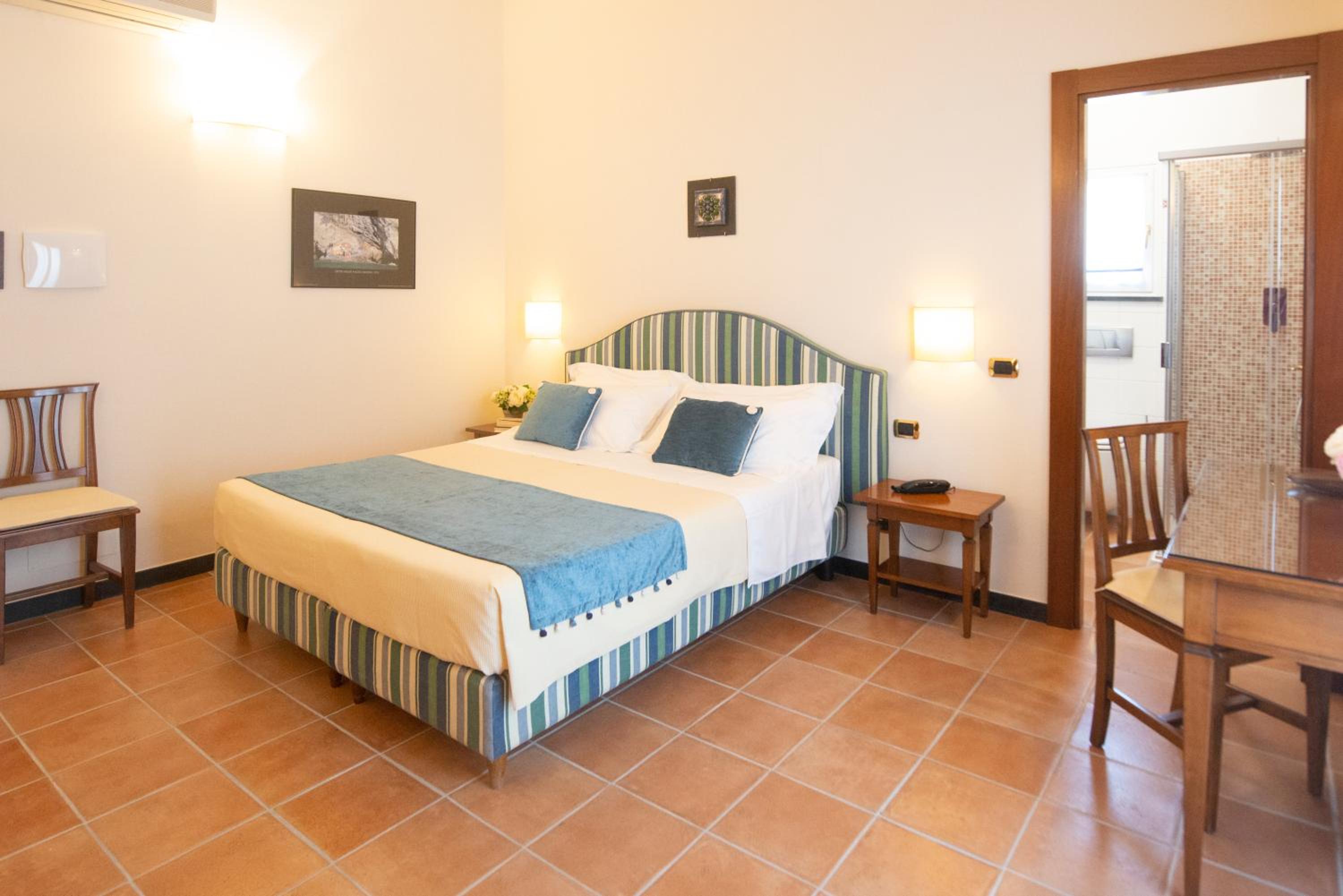  Standard Double Room - Photo 2
