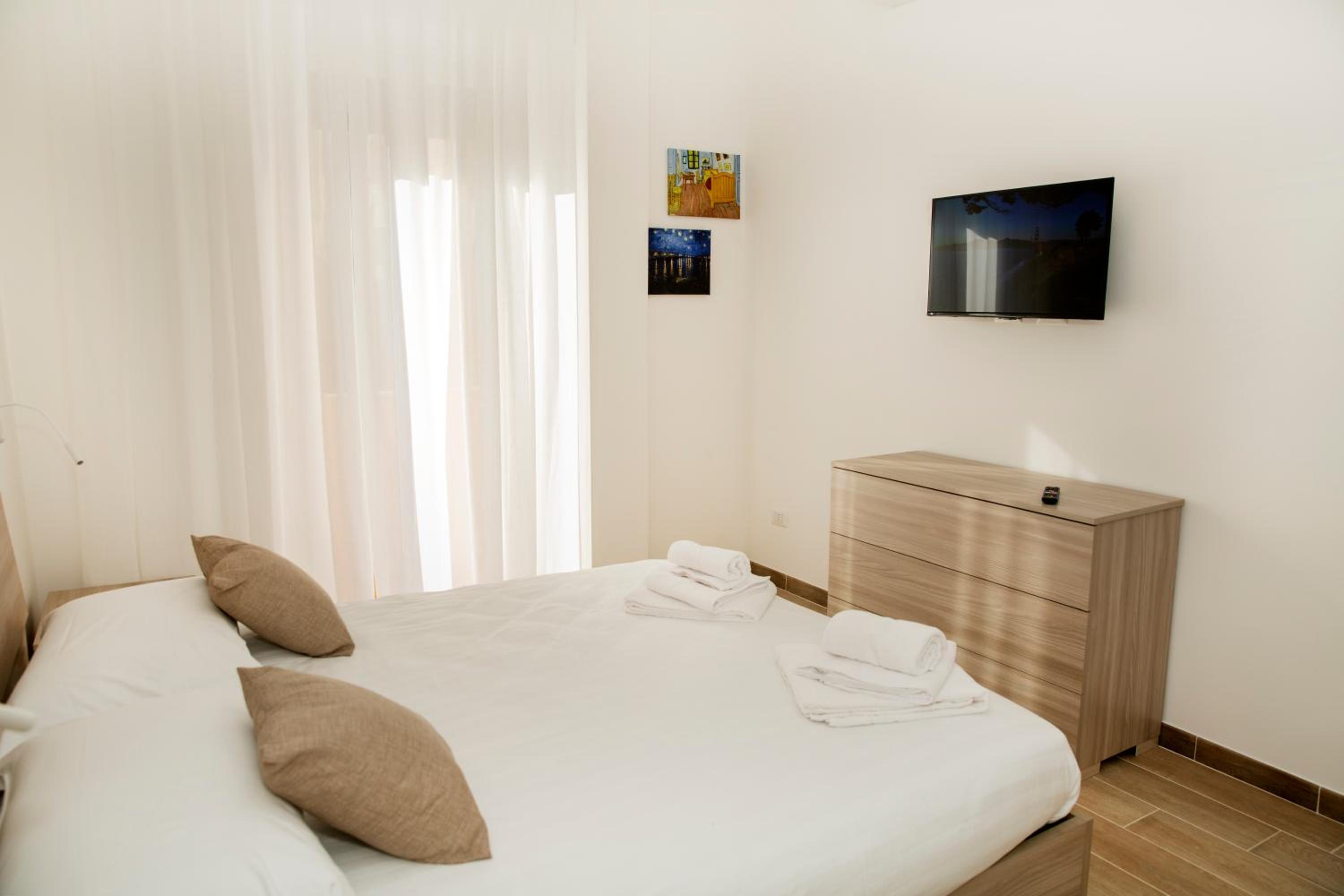 Two-Bedroom Apartment photo 2