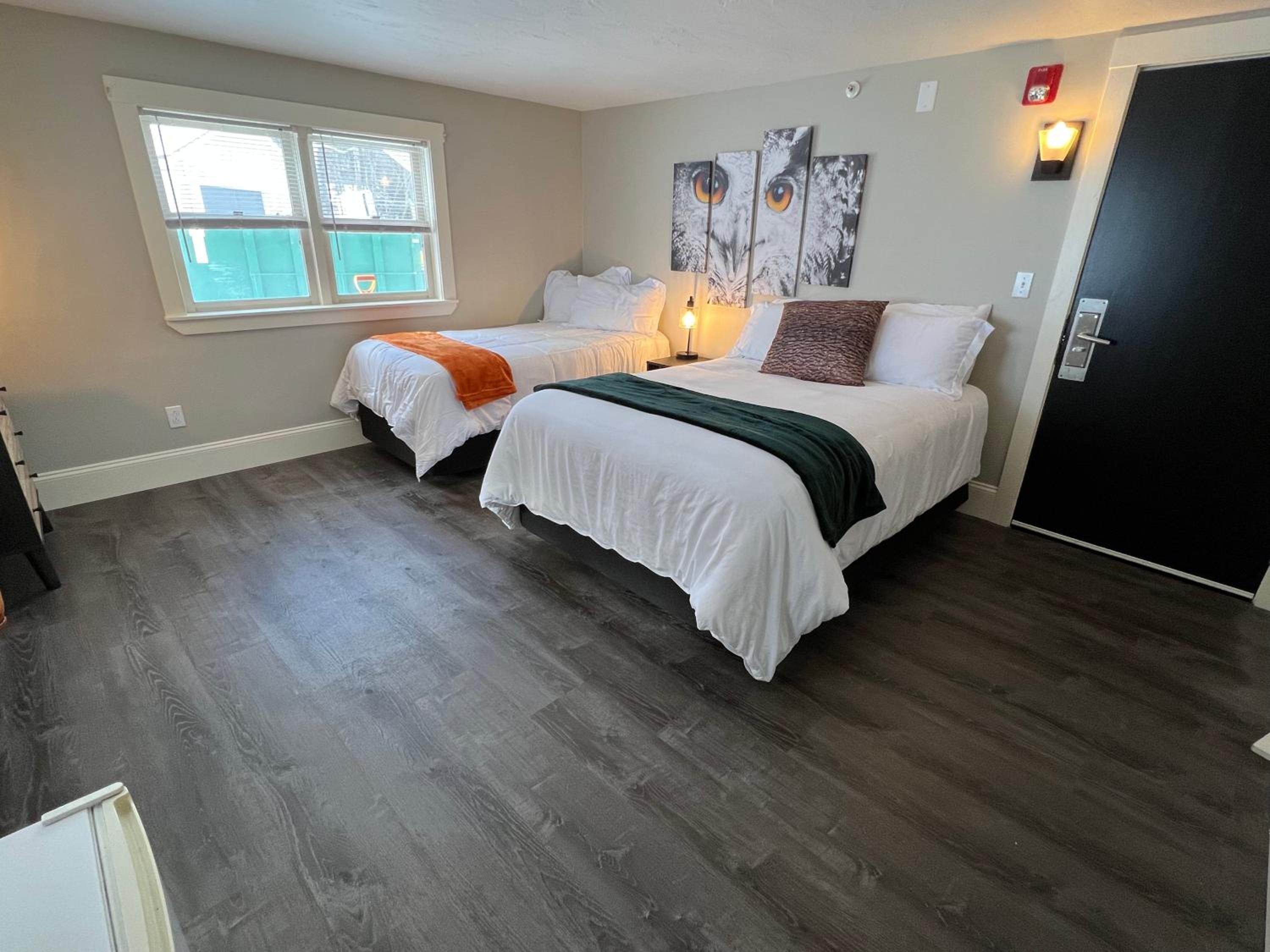 Double Room with Double and Twin Bed  photo 2