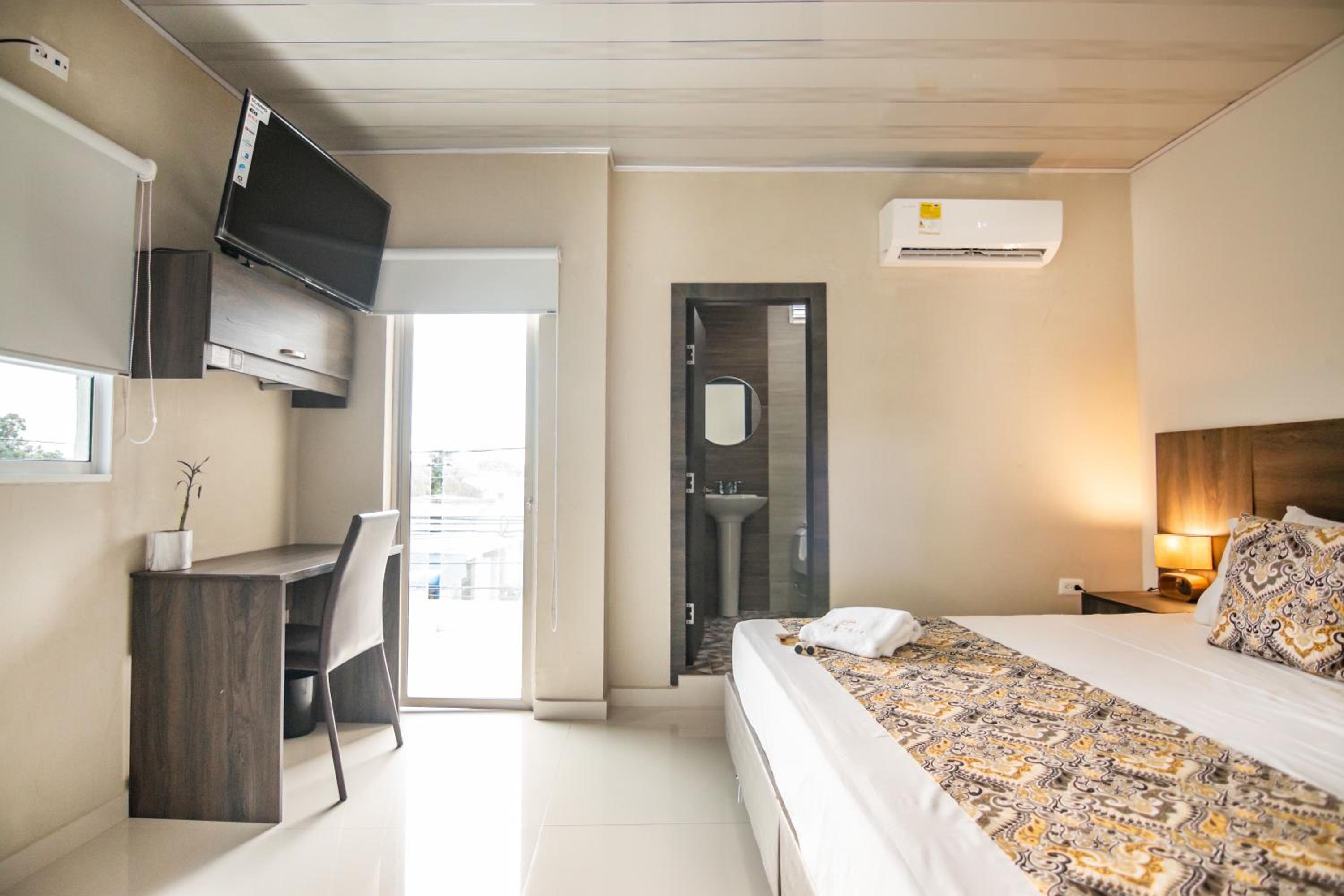 Deluxe Queen Room