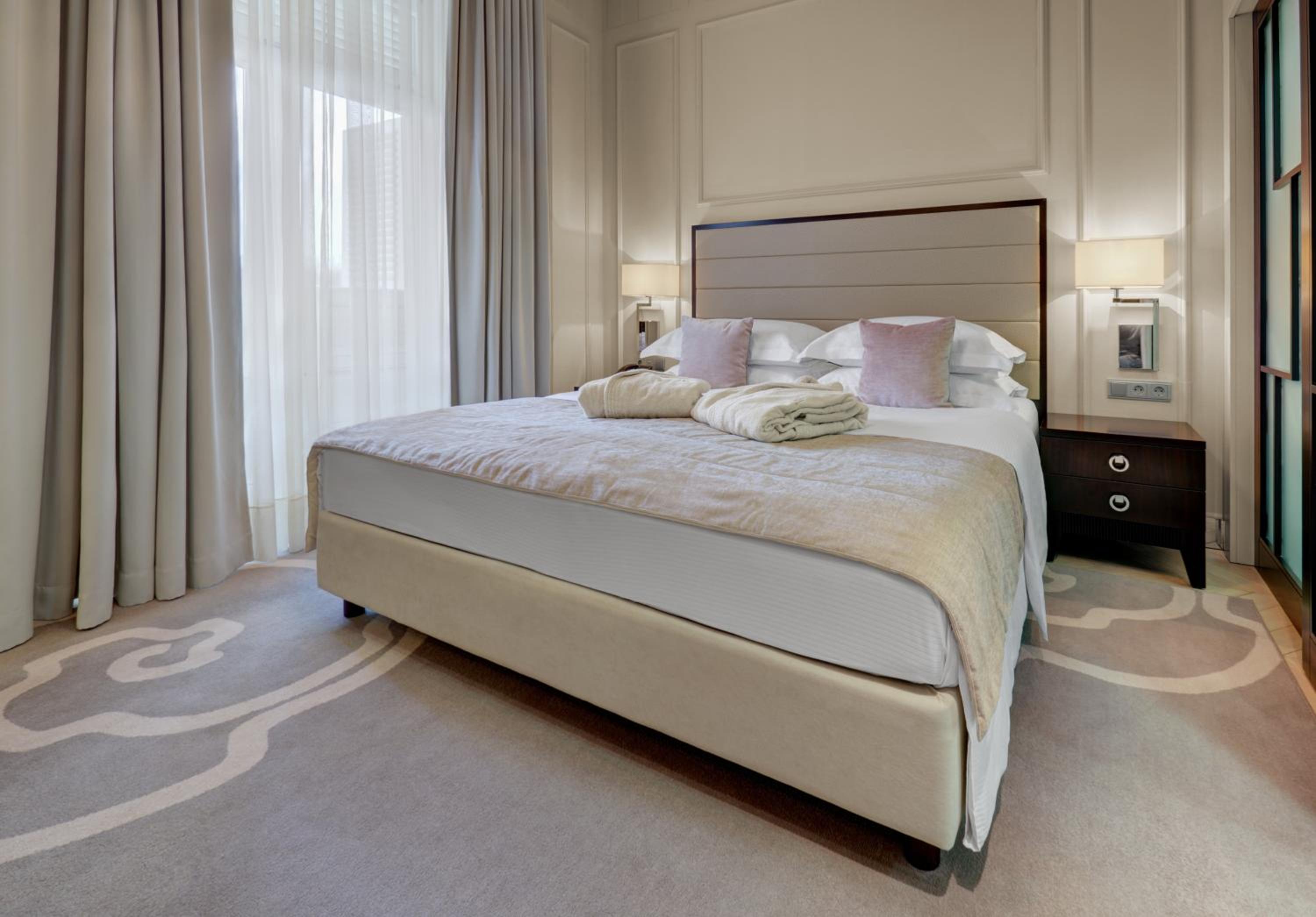 Suite with Park View photo 3
