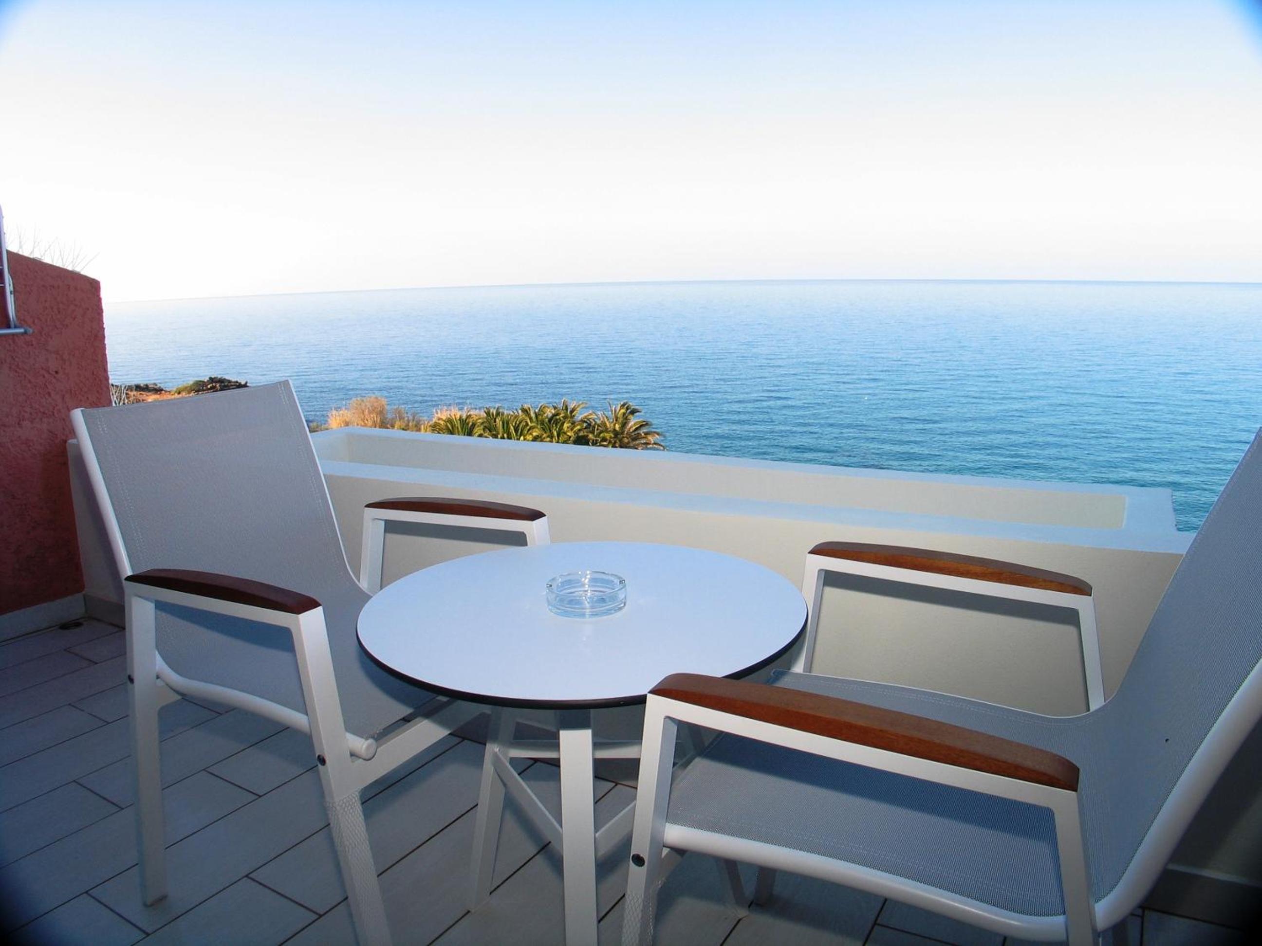 Deluxe Double Room with Sea View