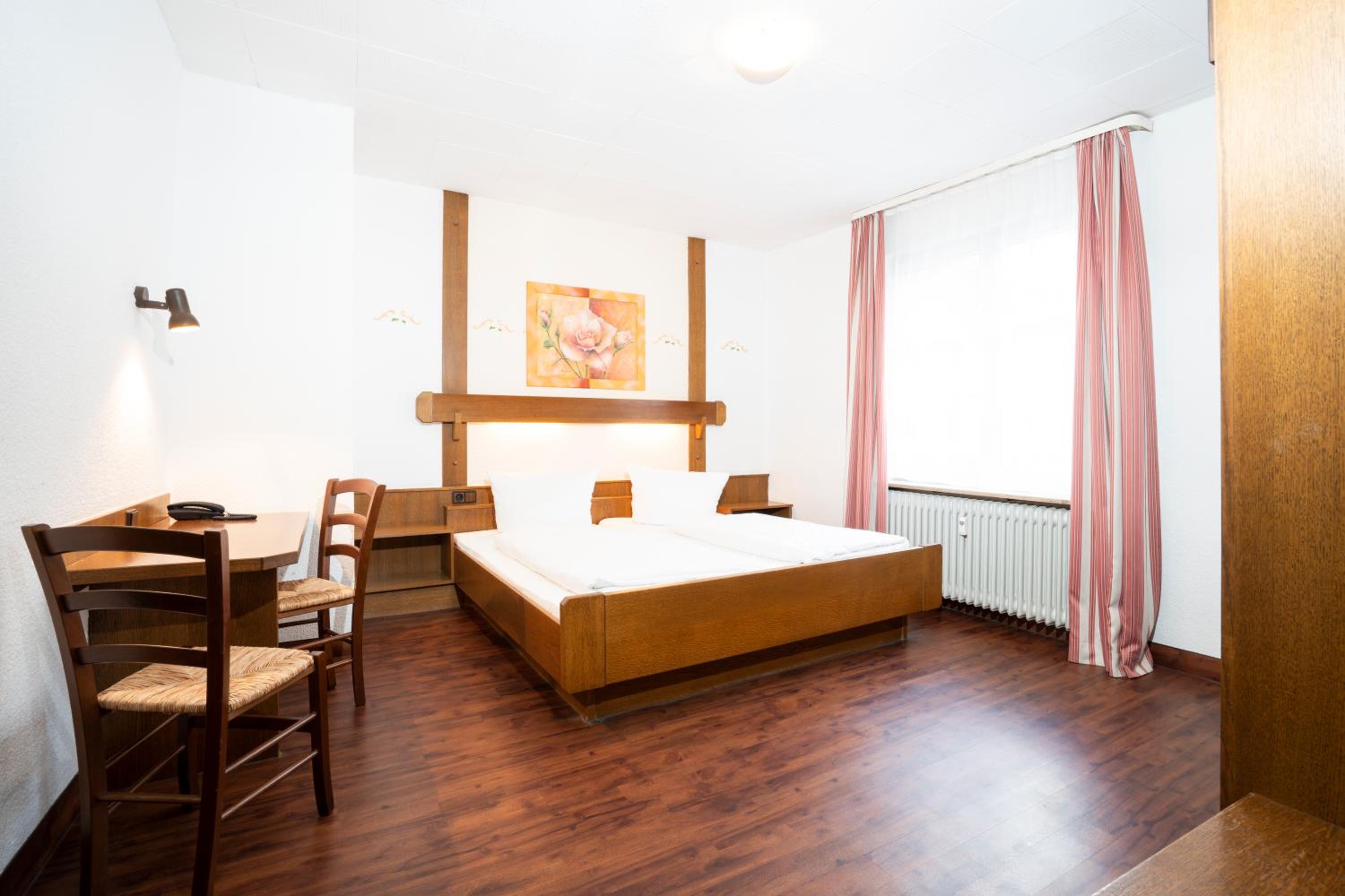 Double Room - Photo 3